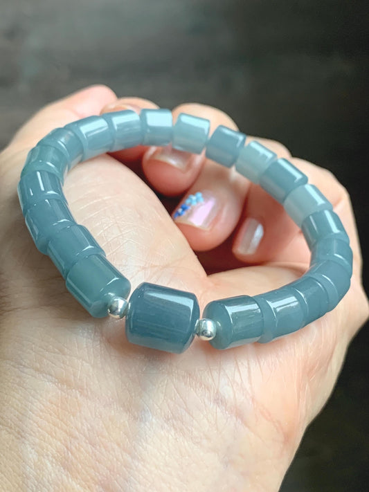 Natural Grade A Guatemalan Icy Translucent Gelatinous Dusty Blue Jadeite Barrel Beads Beaded Bracelet Stretchy 6.75” 26g 天然冰危篮翡翠桶珠手串 WLG213A