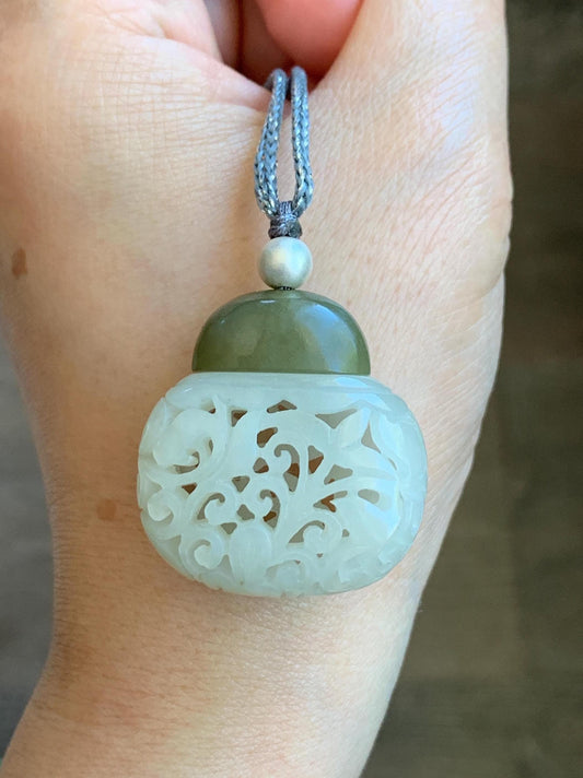 Natural Translucent Icy White & Green Nephrite Jade Openwork Engraved Locket Pendant Rope Necklace Adjustable 25” 14g 天然和田玉白玉镂空雕花瓶项链 HTY-Y