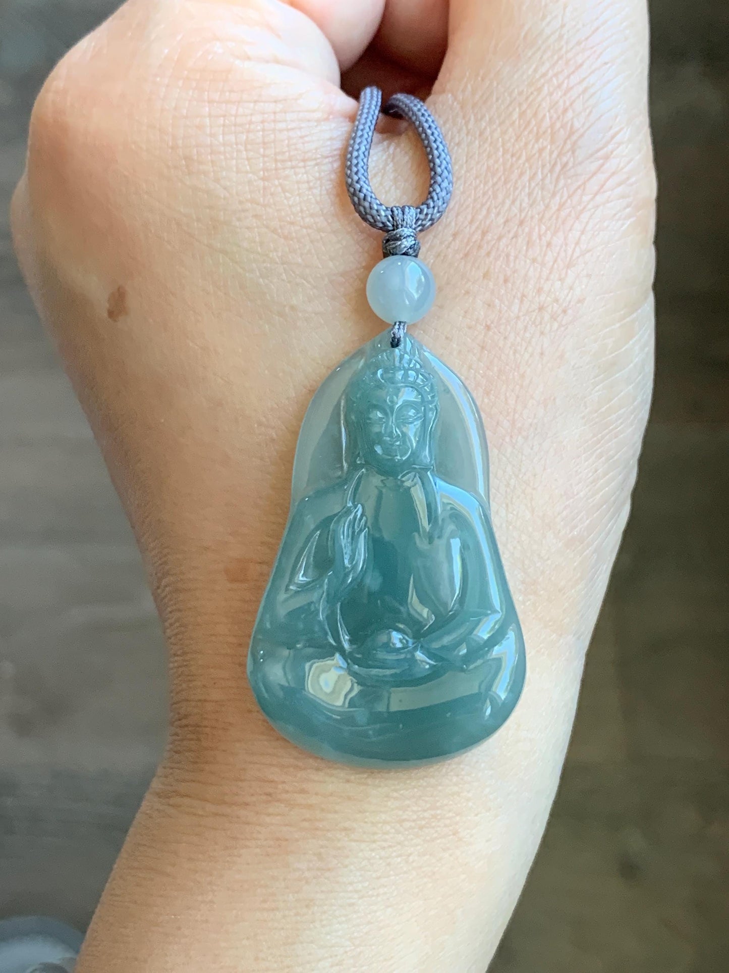 Natural Grade A Guatemalan Icy Translucent Gelatinous Dusty Blue Jadeite Carved Guanyin Pendant Rope Necklace 25” 12g 天然冰胶危浅蓝翡翠素衣观音吊坠 SYG110