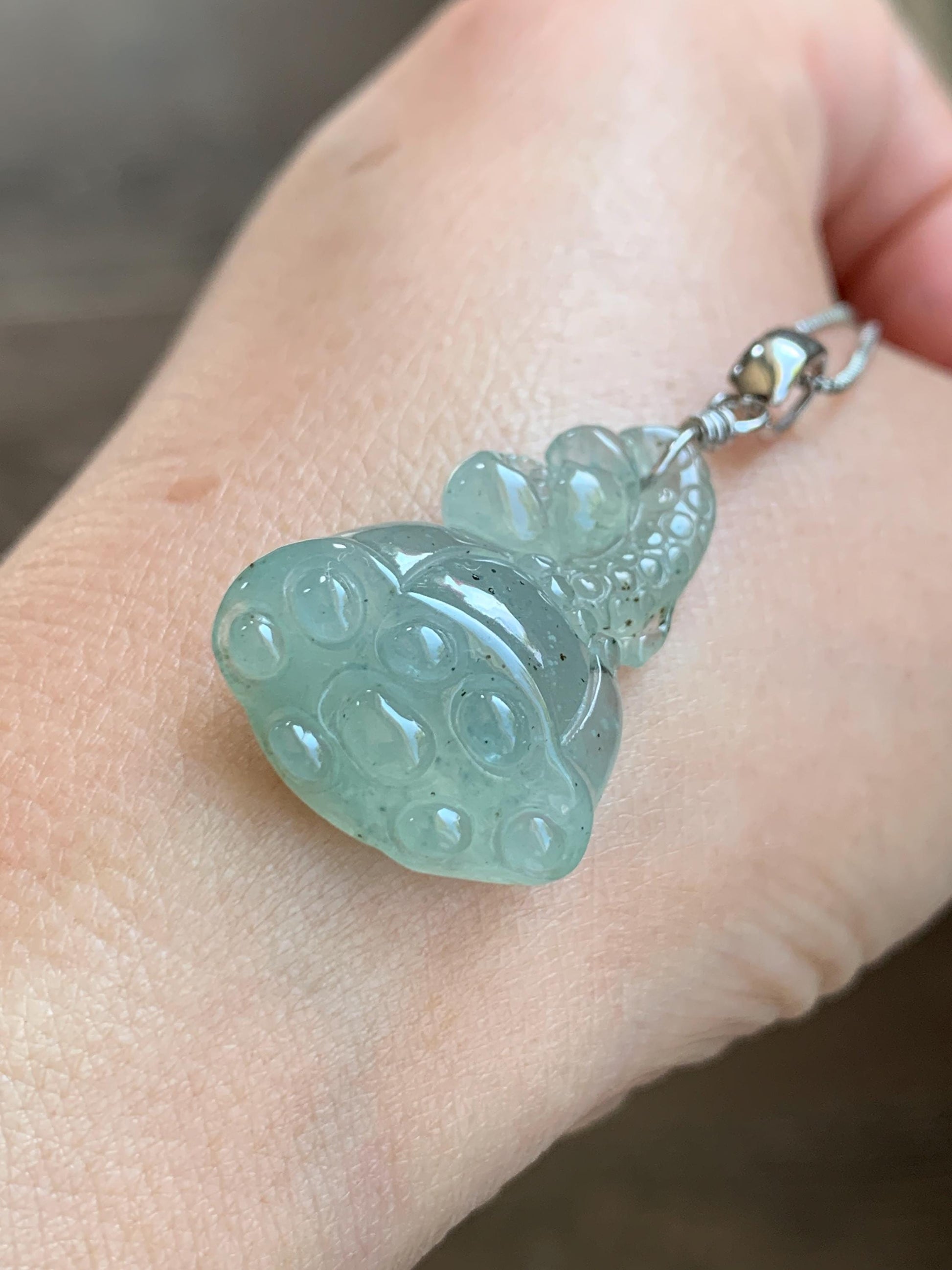 Natural Grade A Icy Highly Translucent Gelatinous Light Green Jadeite Lotus Pod Pendant Sterling Silver 5g 天然冰胶晴底翡翠莲蓬吊坠 MQO169