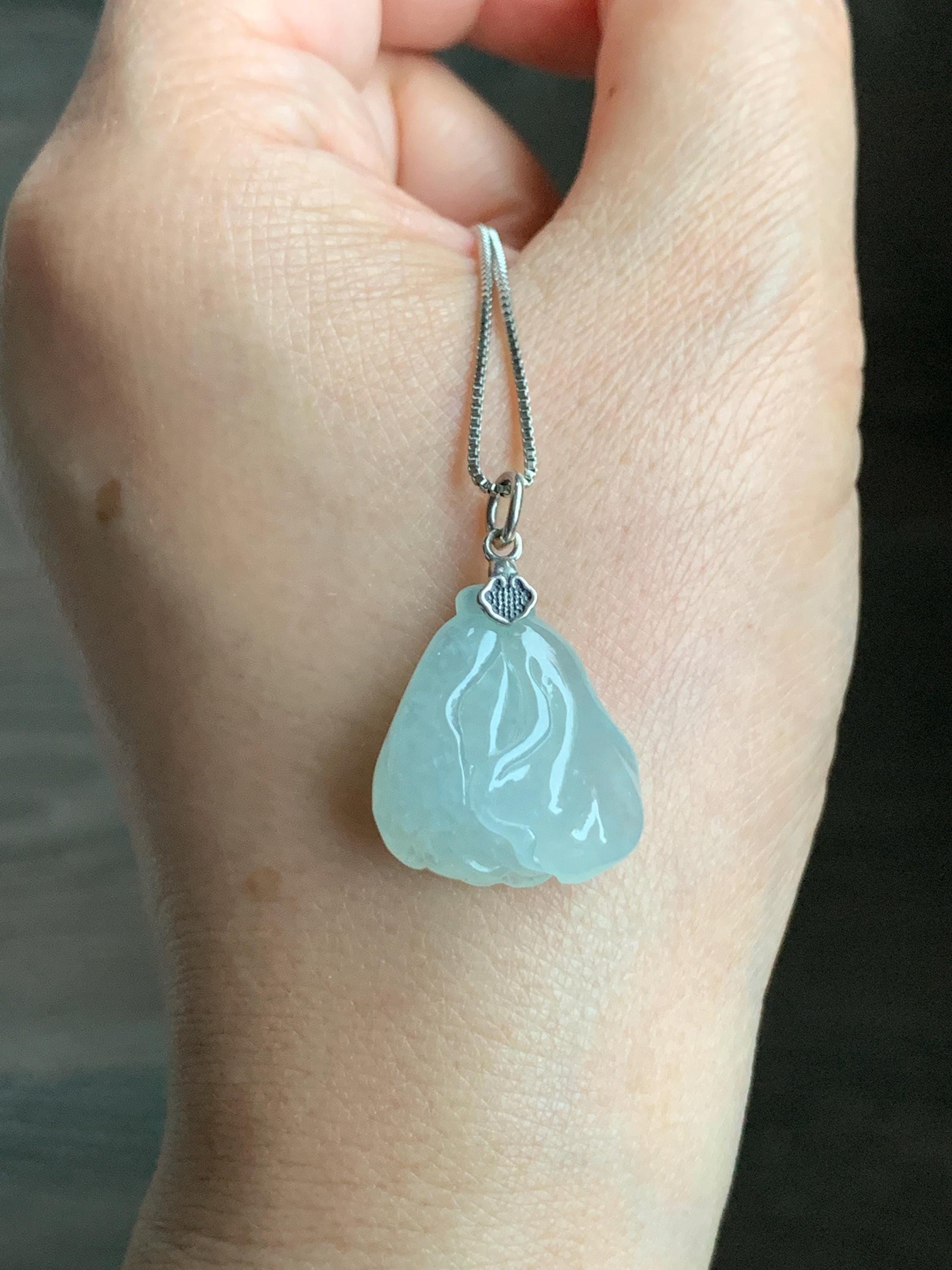 Natural Grade A Icy Translucent Gelatinous Pastel Green Jadeite Carved Cabbage Pendant Sterling Silver 5g 天然冰胶晴底翡翠白菜吊坠 MBC360