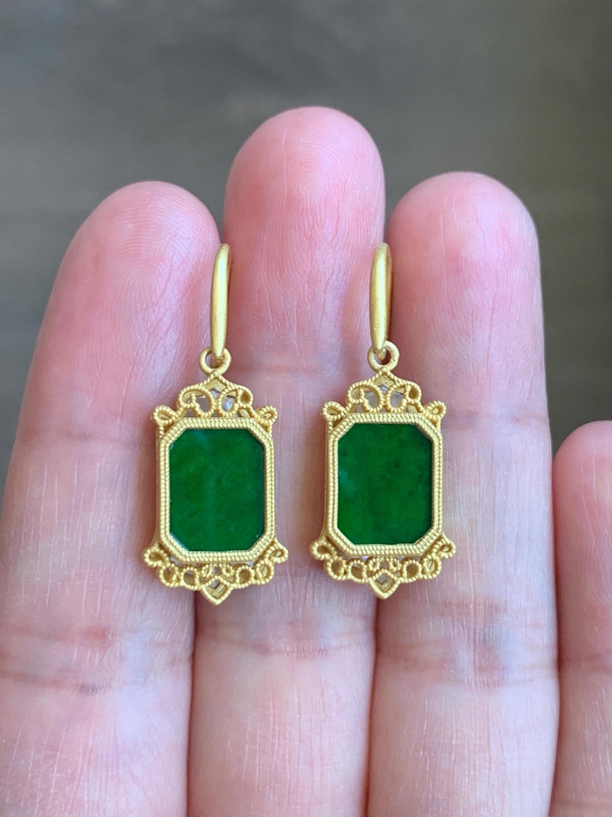 Natural Grade A Icy Vibrant Hot Green Jade Jadeite MOP Dangle Hook Earrings S925 Sterling Silver Yellow Gold Overlay 天然花青翡翠银镶耳钩 HQF350