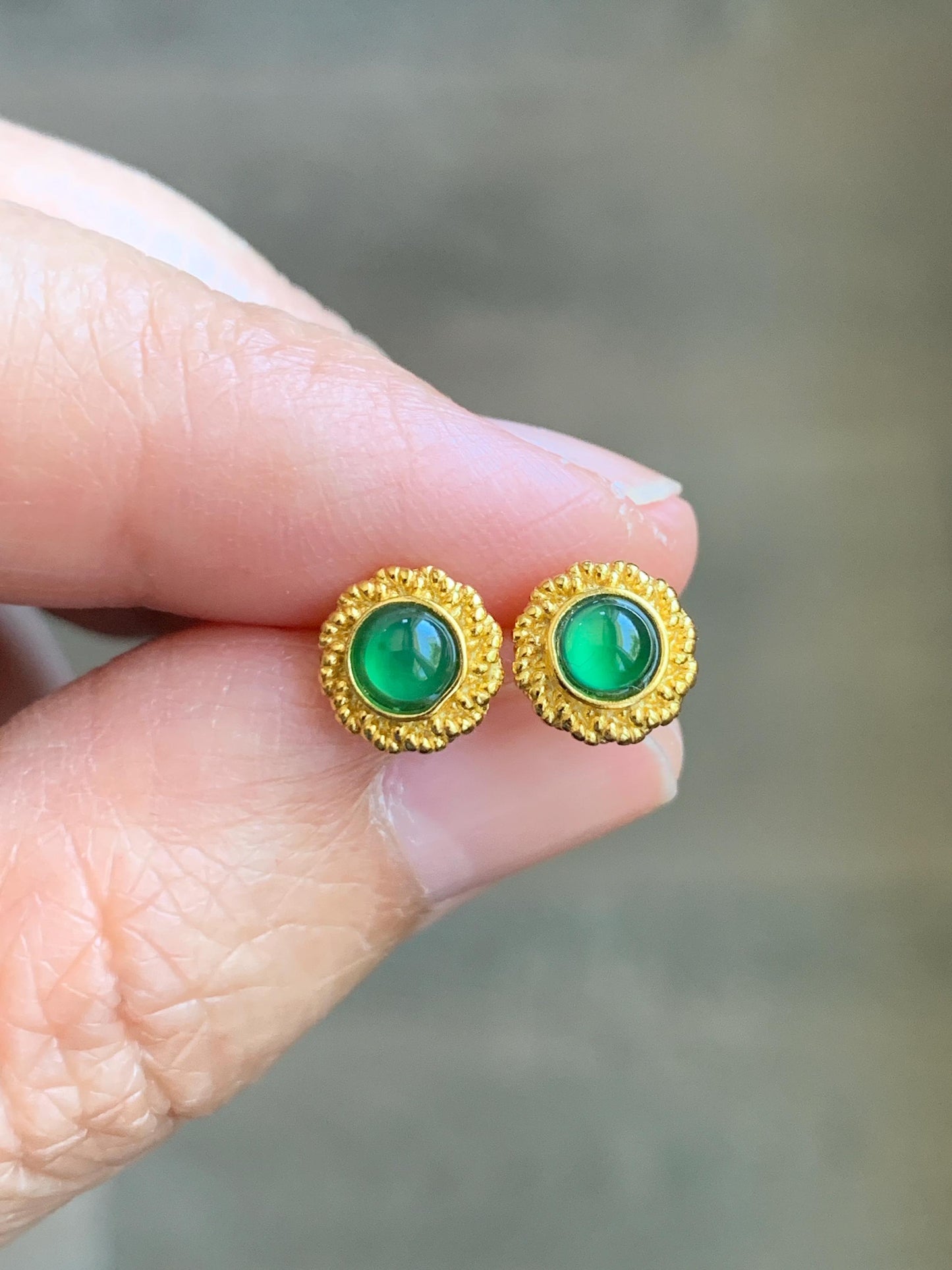 Petite Natural Grade A Guatemalan Icy Highly Translucent Vibrant Green Jade Jadeite Stud Earrings Sterling Silver YG 天然冰危绿翡翠银耳钉 XWD45