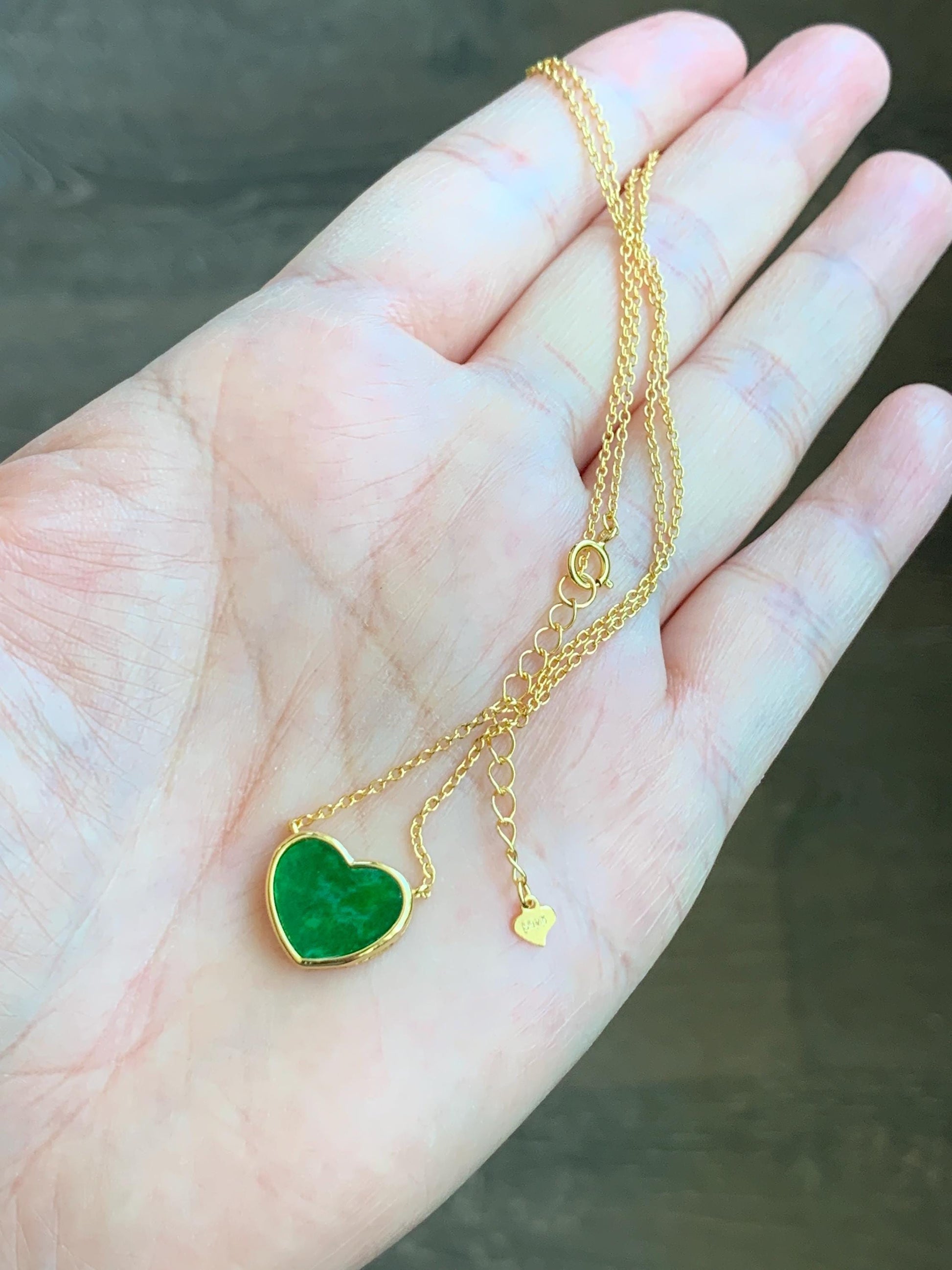 Certified Natural Grade A Translucent Vibrant Green Jadeite Heart Pendant Necklace Sterling Silver YG Overlay 天然花青爱心翡翠蛋面银镶锁骨链套链 1668