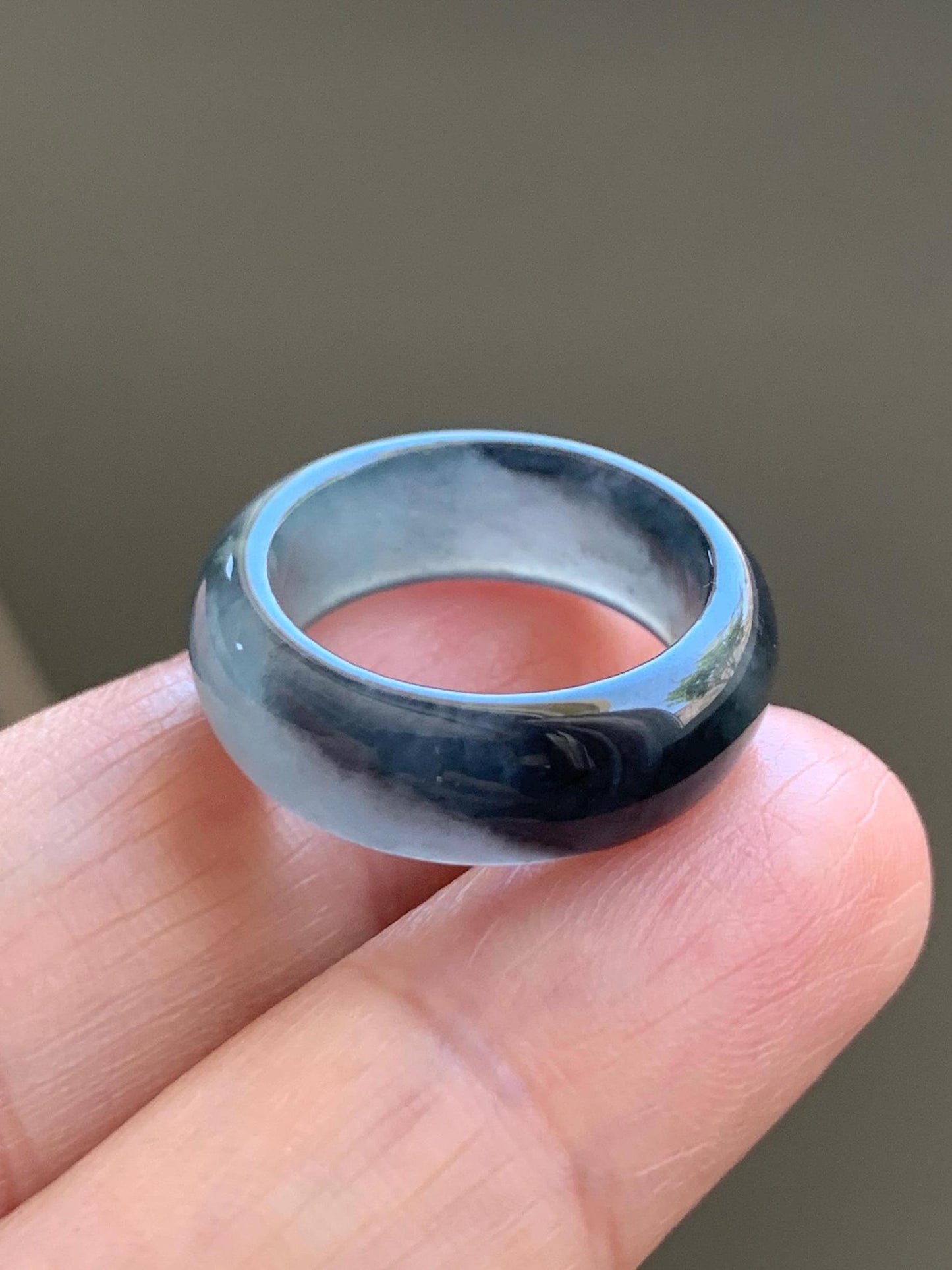 Natural Grade A Guatemalan Icy Translucent Gelatinous Dark Wuji Jade Jadeite Band Ring Size 4.75 US 天然冰胶危乌鸡翡翠戒圈 WWJ150D