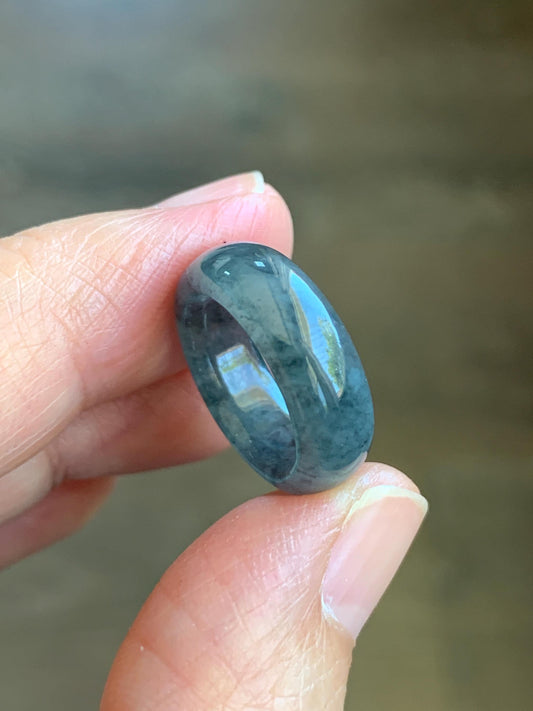 Natural Grade A Guatemalan Icy Translucent Gelatinous Dark Wuji Jade Jadeite Band Ring Size 2.75 US 天然冰胶危乌鸡翡翠戒圈 WWJ150B