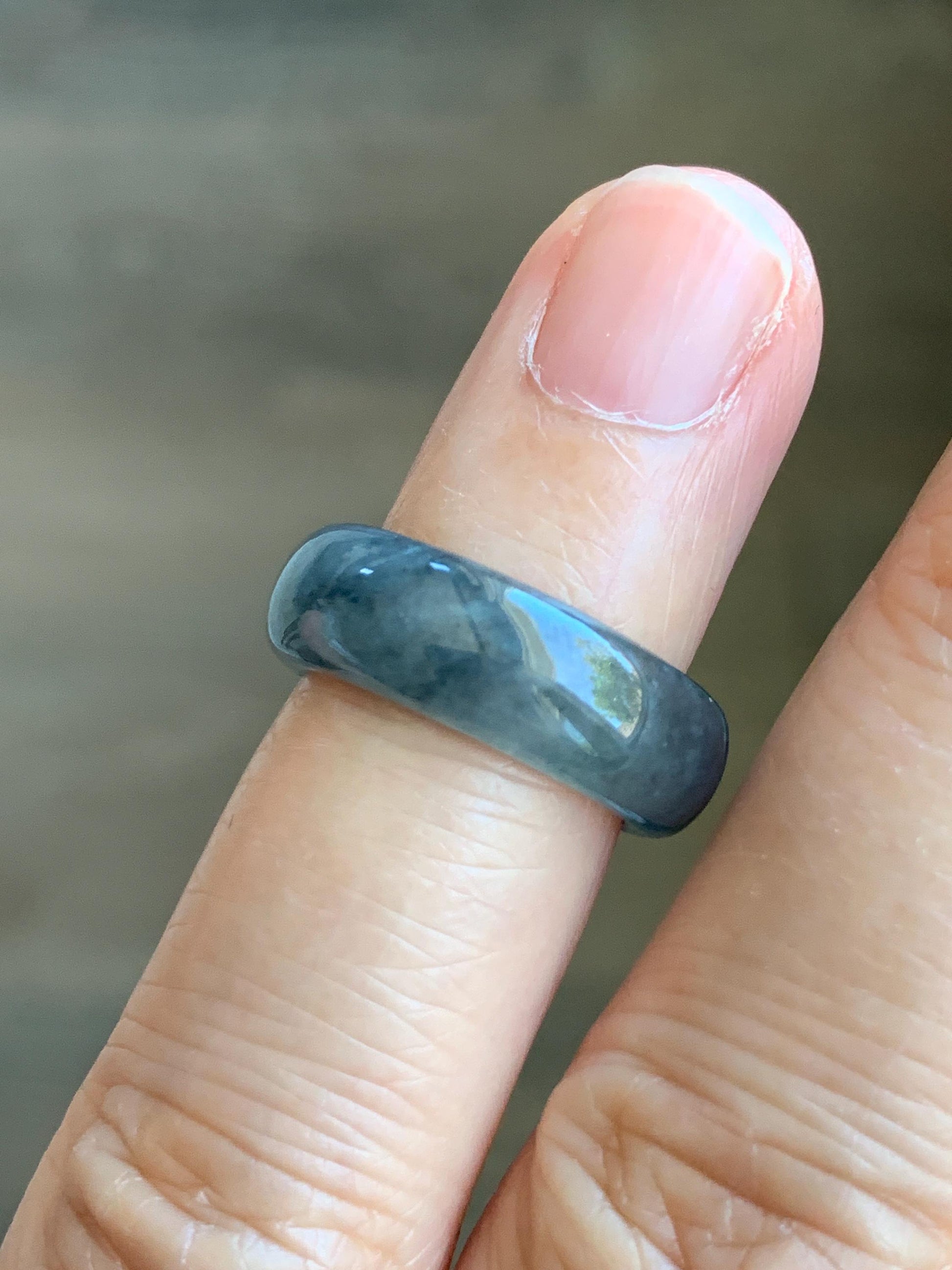 Natural Grade A Guatemalan Icy Translucent Gelatinous Dark Wuji Jade Jadeite Band Ring Size 2.75 US 天然冰胶危乌鸡翡翠戒圈 WWJ150B
