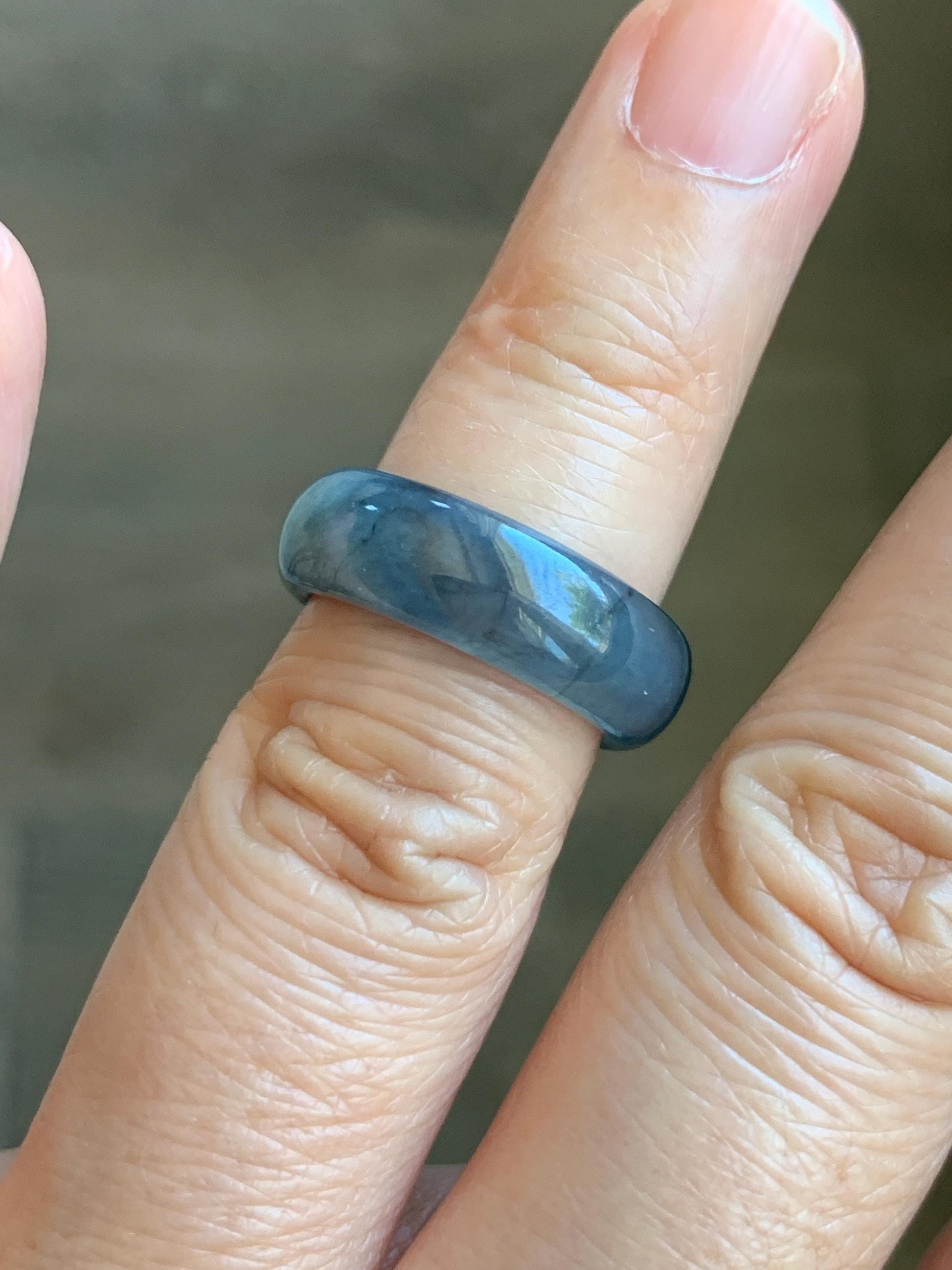 Natural Grade A Guatemalan Icy Translucent Gelatinous Dark Wuji Jade Jadeite Band Ring Size 4.75 US 天然冰胶危乌鸡翡翠戒圈 WWJ150A
