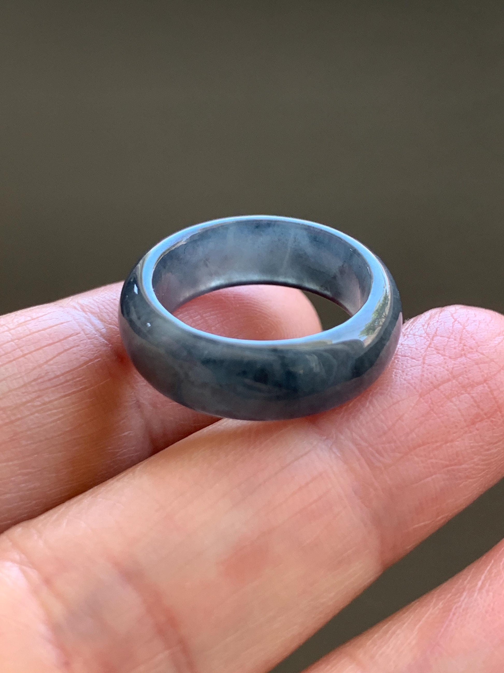 Natural Grade A Guatemalan Icy Translucent Gelatinous Dark Wuji Jade Jadeite Band Ring Size 4.75 US 天然冰胶危乌鸡翡翠戒圈 WWJ150A