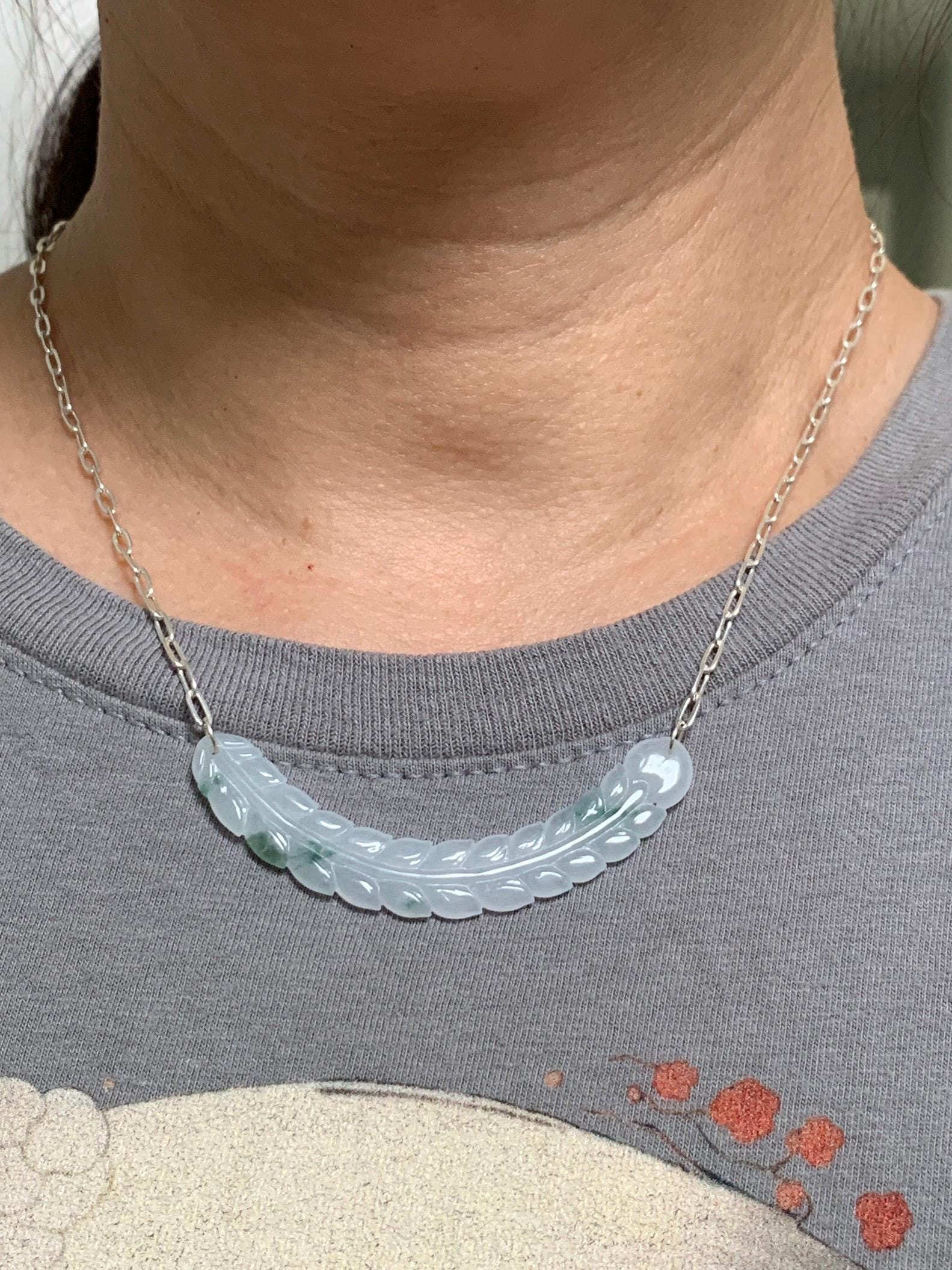 Natural Grade A Icy Highly Translucent Green Marbled Jadeite Crescent Feather Pendant 999 Sterling Silver Necklace 天然冰胶飘花翡翠羽毛玉横足银项链 MPH335