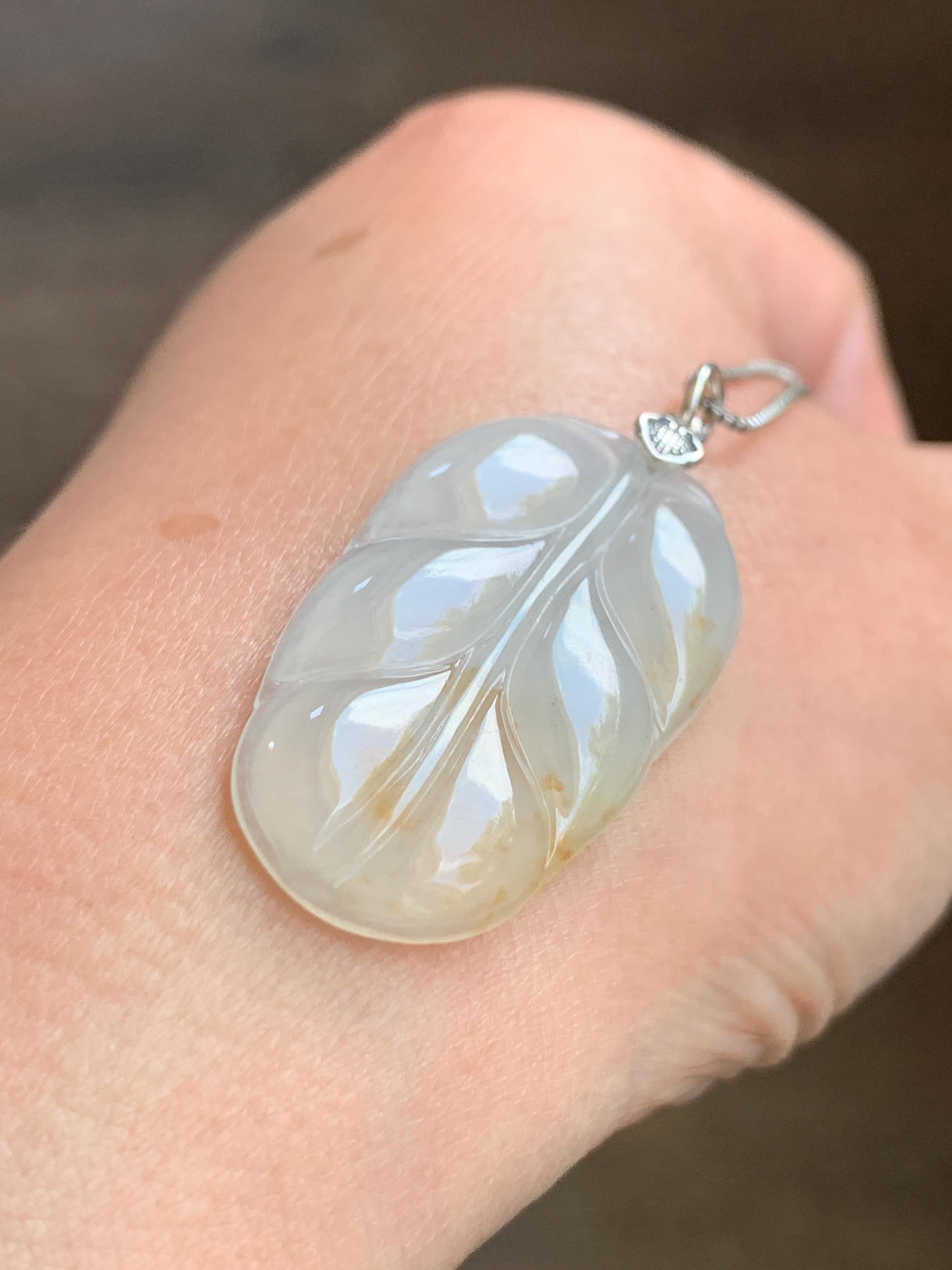 Natural Grade A Icy Highly Translucent Light Beige Golden Marbled Jade Jadeite Leaf Pendant Sterling Silver 6g 天然冰糖撒金翡翠大叶有成吊坠 MBT-Y