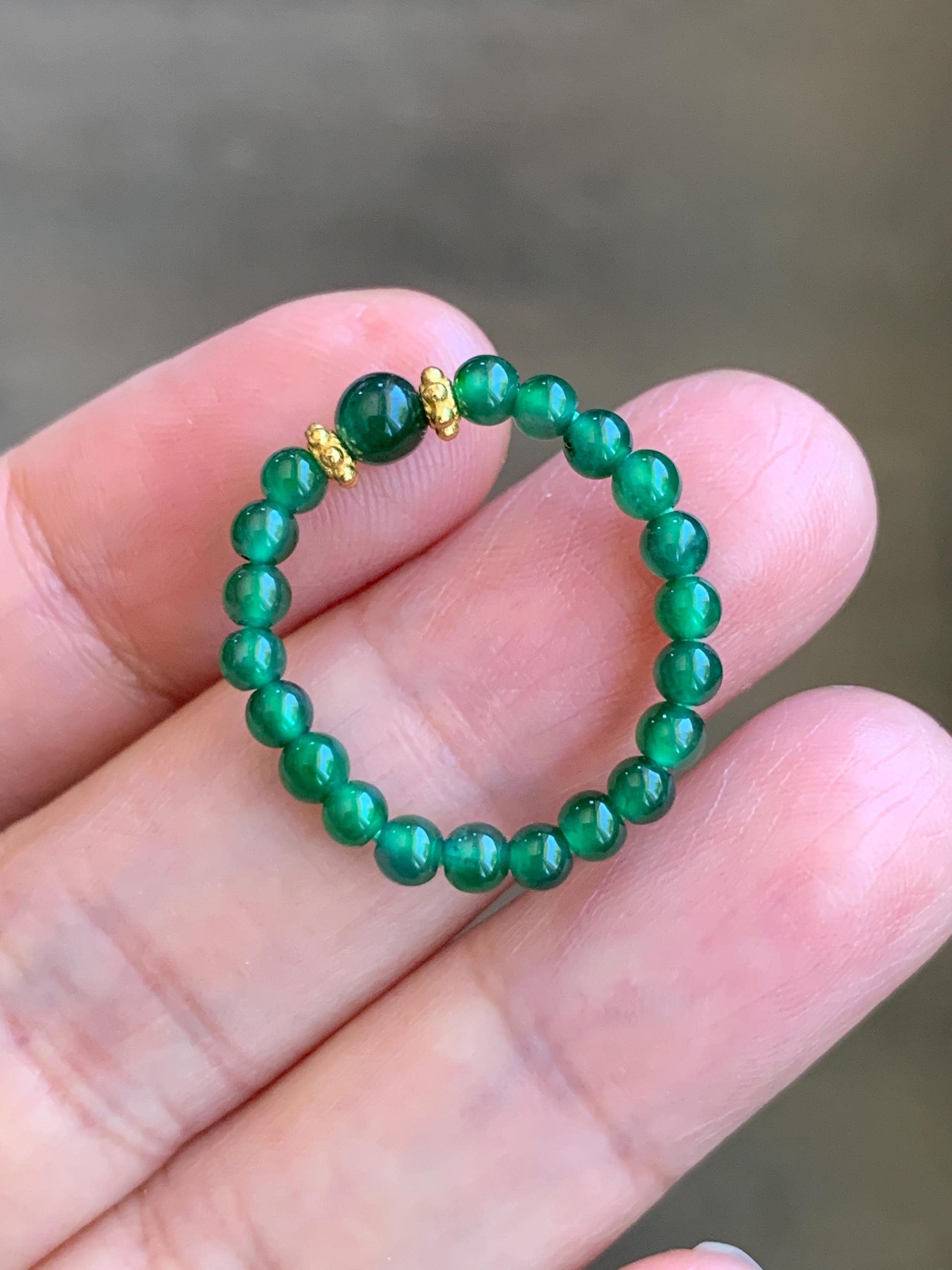 Natural Guatemalan Icy Translucent Vibrant Green Jade Jadeite Petite Beads Sterling Silver Beaded Band Ring Size 7 US 天然冰危绿翡翠小珠戒圈 WLJ-Z