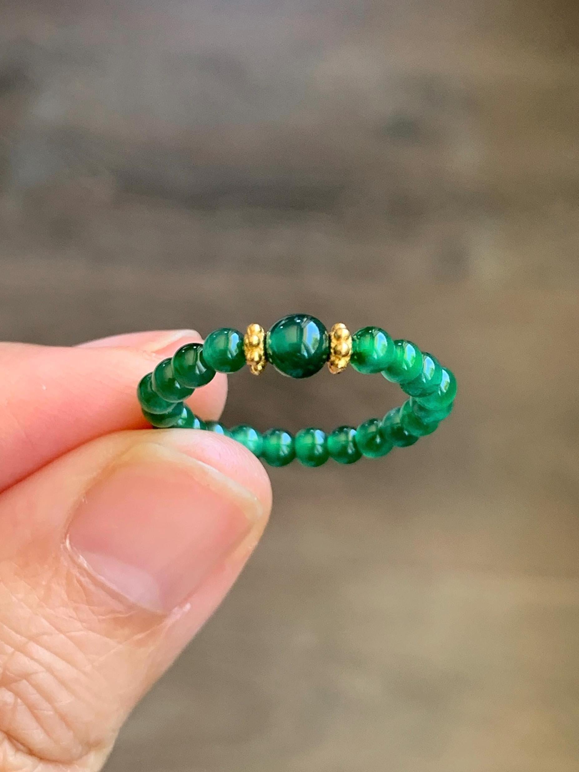 Natural Guatemalan Icy Translucent Vibrant Green Jade Jadeite Petite Beads Sterling Silver Beaded Band Ring Size 7 US 天然冰危绿翡翠小珠戒圈 WLJ-Z