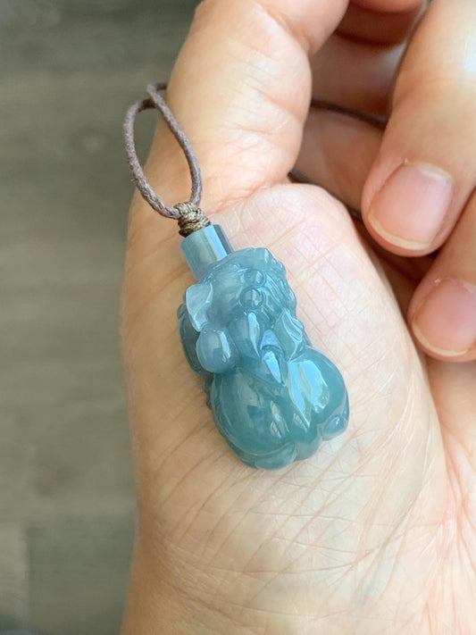 Natural Grade A Icy Translucent Gelatinous Light Blue Jade Jadeite Carved Pixiu Pendant Rope Necklace 25" 12g 天然冰胶浅蓝翡翠精工貔貅吊坠 MTL