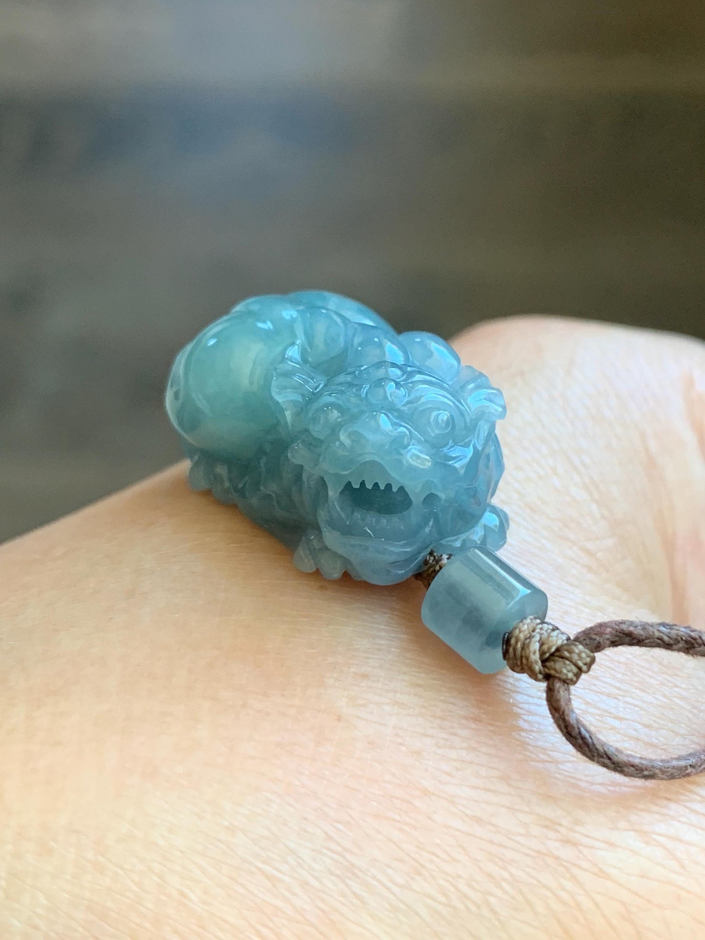 Natural Grade A Icy Translucent Gelatinous Light Blue Jade Jadeite Carved Pixiu Pendant Rope Necklace 25" 12g 天然冰胶浅蓝翡翠精工貔貅吊坠 MTL
