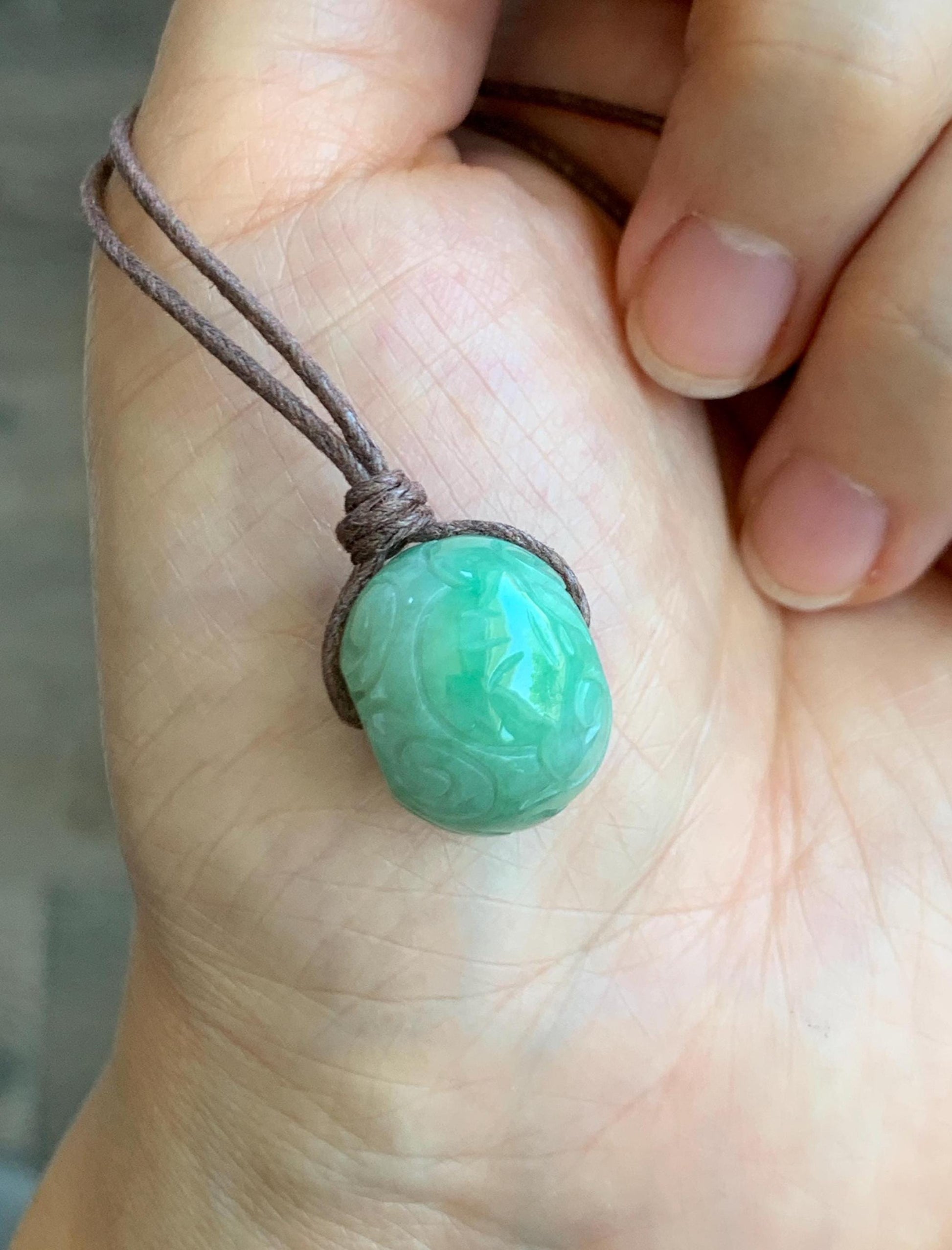 Natural Grade A Icy Translucent Green Jade Jadeite Engraved Apple Bead Pendant Adjustable Rope Necklace 25” 8g 天然冰绿翡翠雕花苹果珠吊坠项链 MLPG66