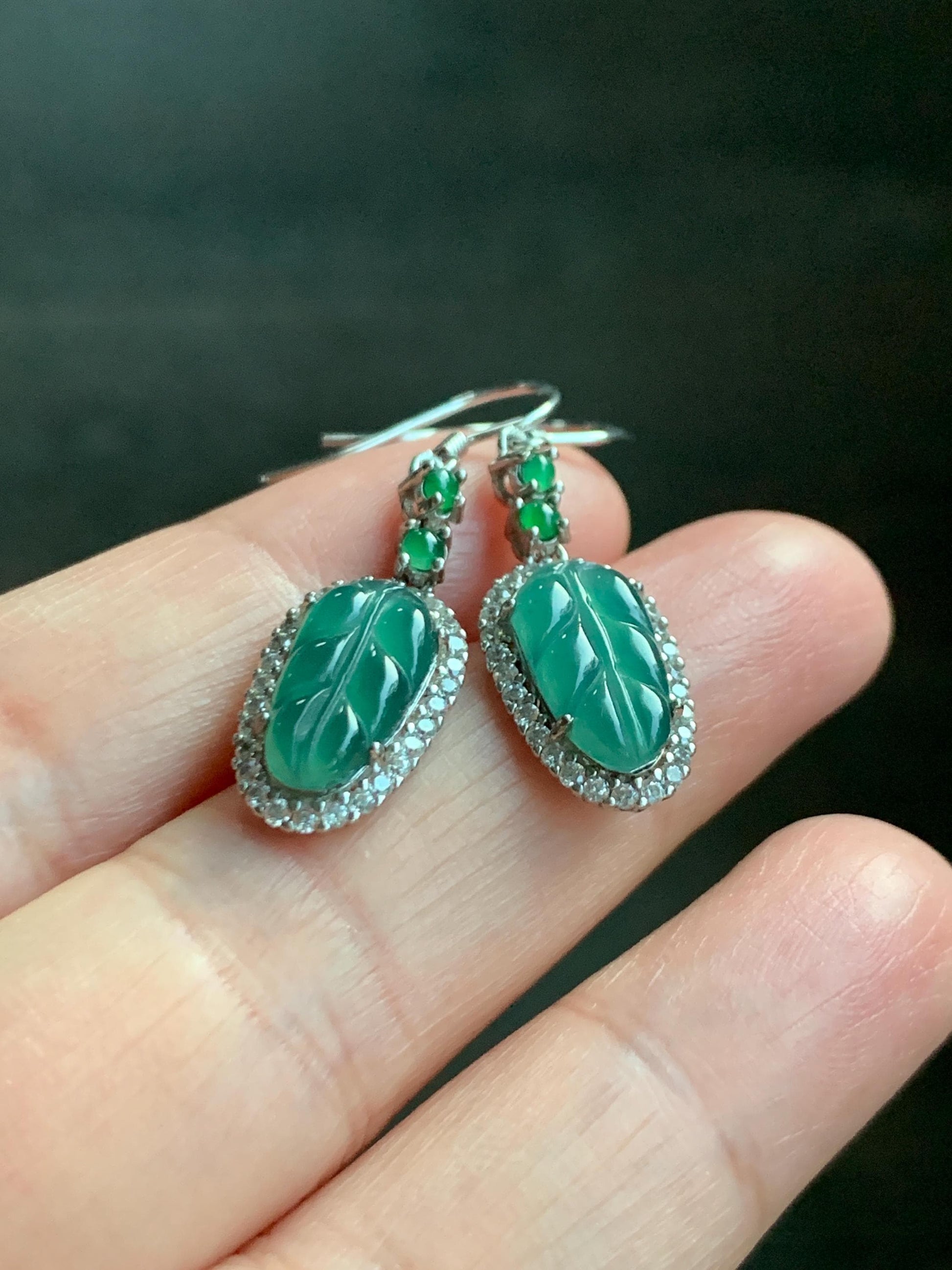 Natural Guatemalan Grade A Icy Translucent Teal Green Jadeite Leaf Vibrant Green Jadeite Earrings Sterling Silver 天然冰危蓝绿翡翠大叶有成银镶耳钩 WLYC88