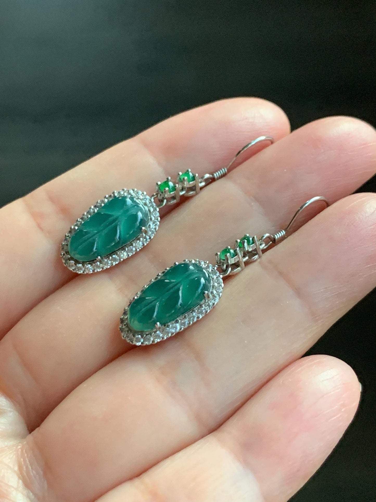 Natural Guatemalan Grade A Icy Translucent Teal Green Jadeite Leaf Vibrant Green Jadeite Earrings Sterling Silver 天然冰危蓝绿翡翠大叶有成银镶耳钩 WLYC88