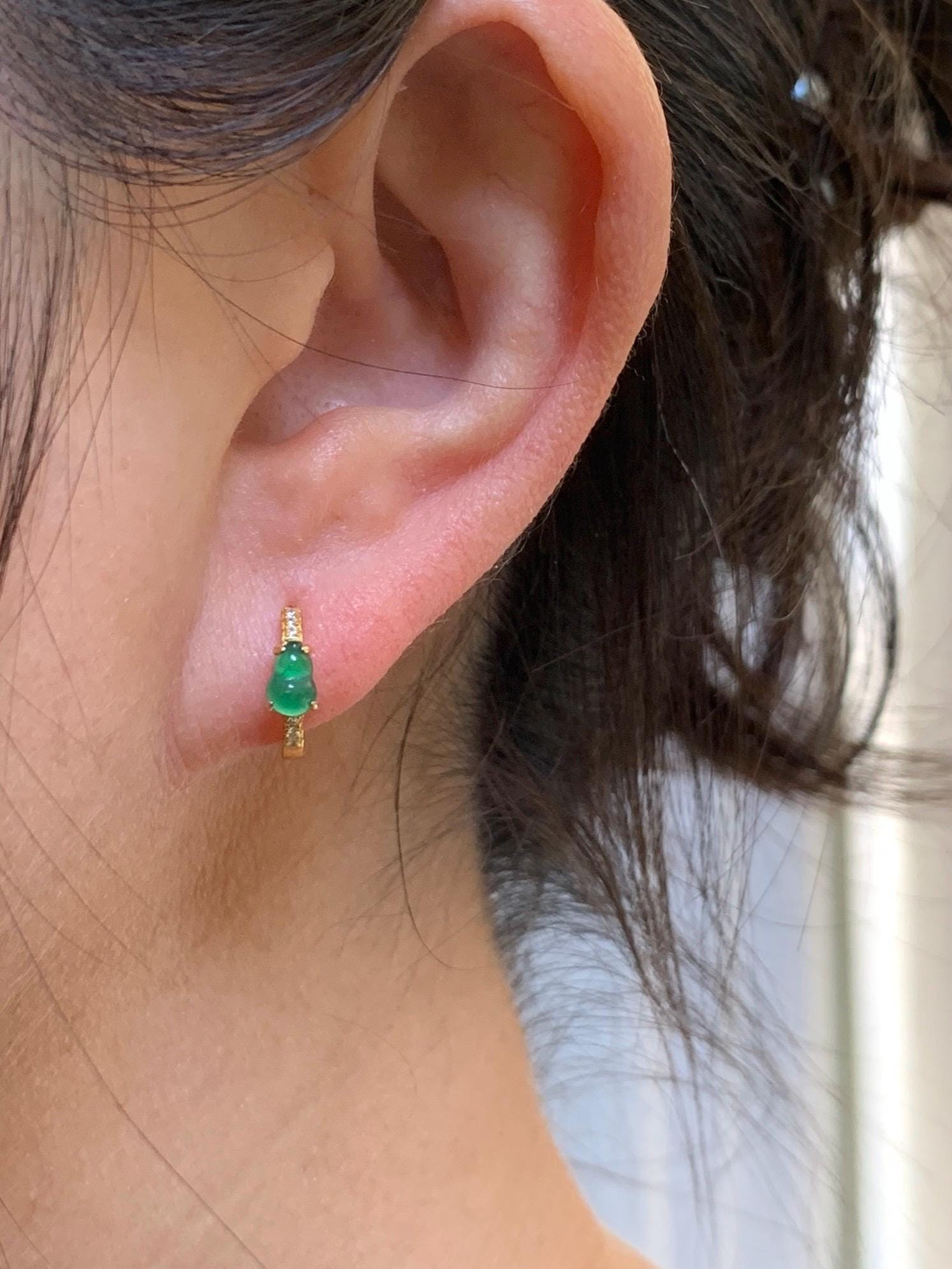 Natural Guatemalan Icy Translucent Vibrant Green Gourd Jadeite Hoop Huggie Earrings Sterling Silver Yellow Gold Overlay 天然冰危绿翡翠葫芦银镶耳包 XHL68