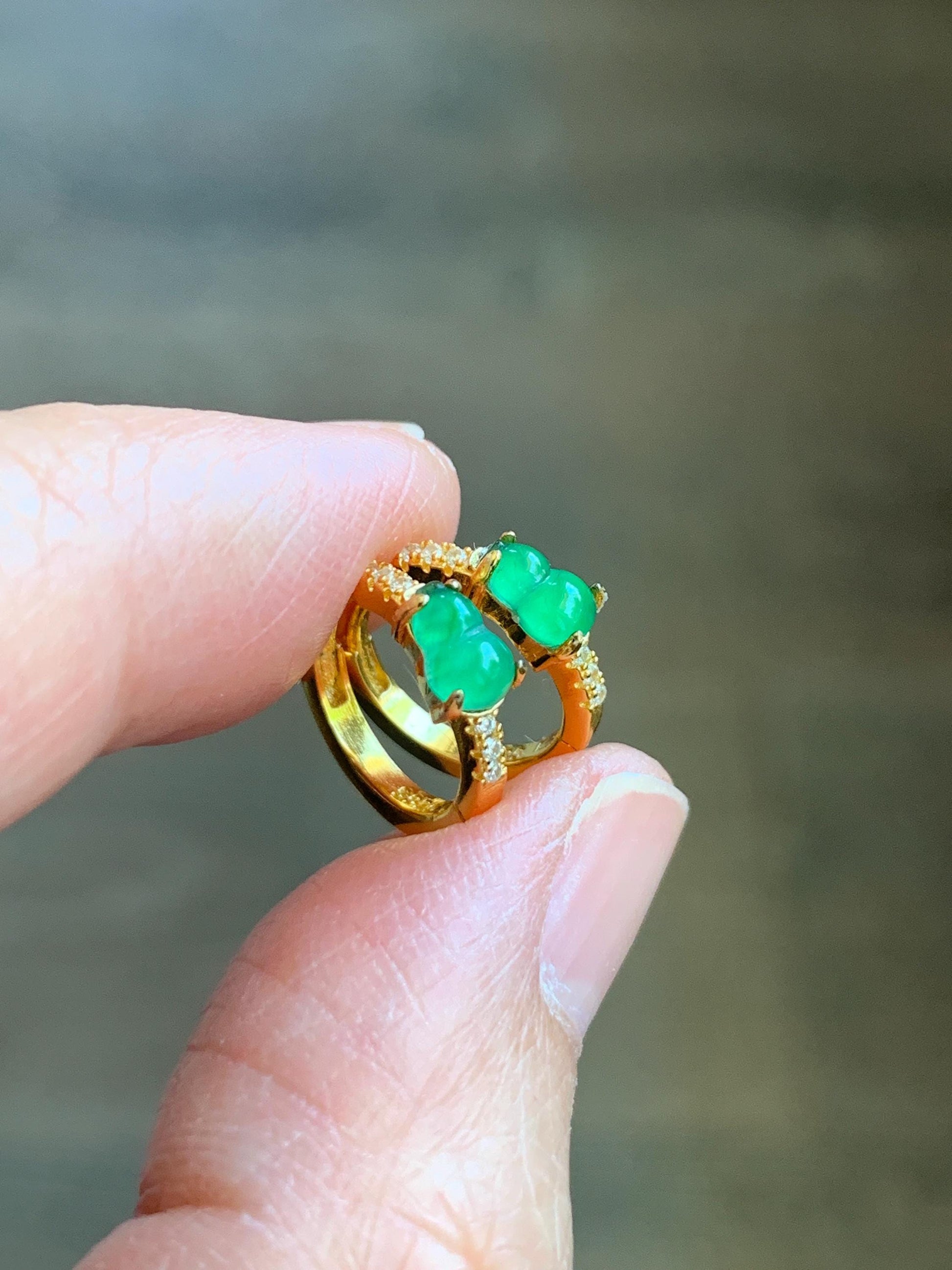 Natural Guatemalan Icy Translucent Vibrant Green Gourd Jadeite Hoop Huggie Earrings Sterling Silver Yellow Gold Overlay 天然冰危绿翡翠葫芦银镶耳包 XHL68