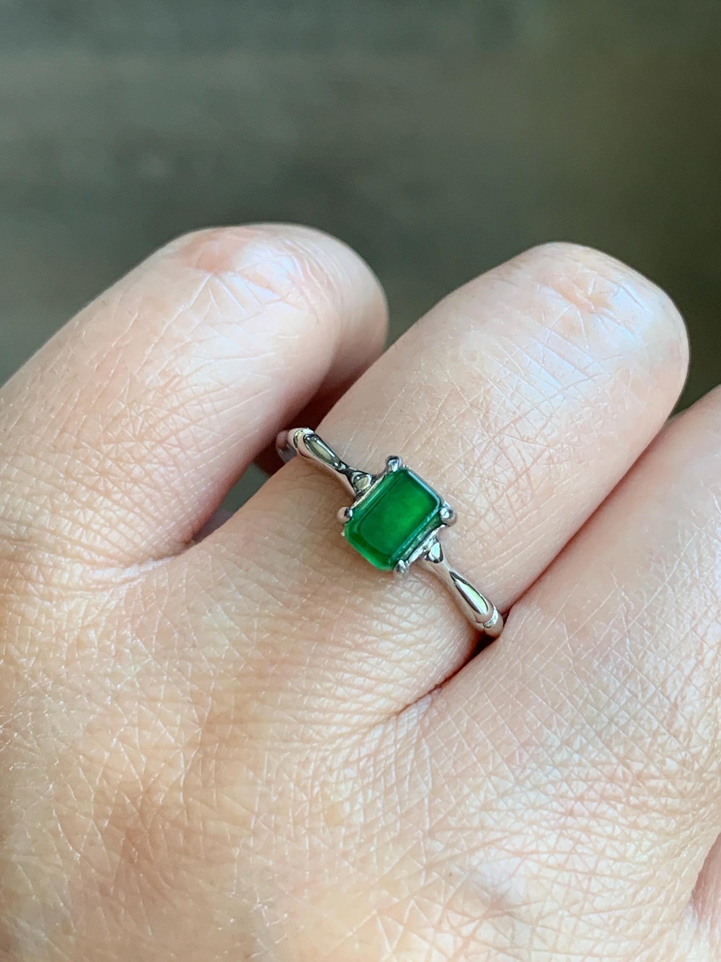 Natural Grade A Guatemalan Icy Translucent Vibrant Green Jadeite Bamboo Ring Sterling Silver Size Adjustable 天然冰危绿切割面翡翠竹节银镶戒指 ZJL55B