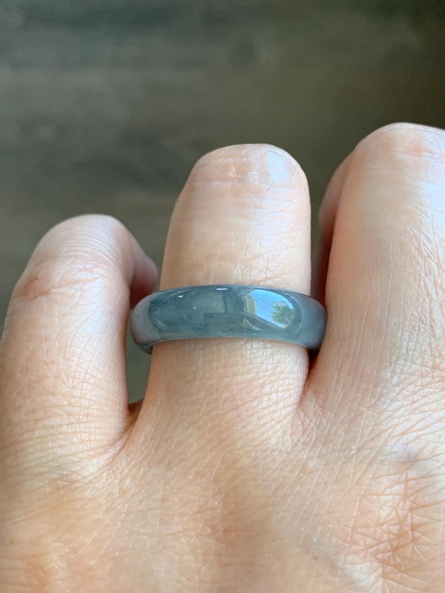 Natural Grade A Guatemalan Icy Translucent Gelatinous Wuji Jade Jadeite Band Ring Size 9.25 US 天然冰胶危乌鸡翡翠戒圈 WWJ150F