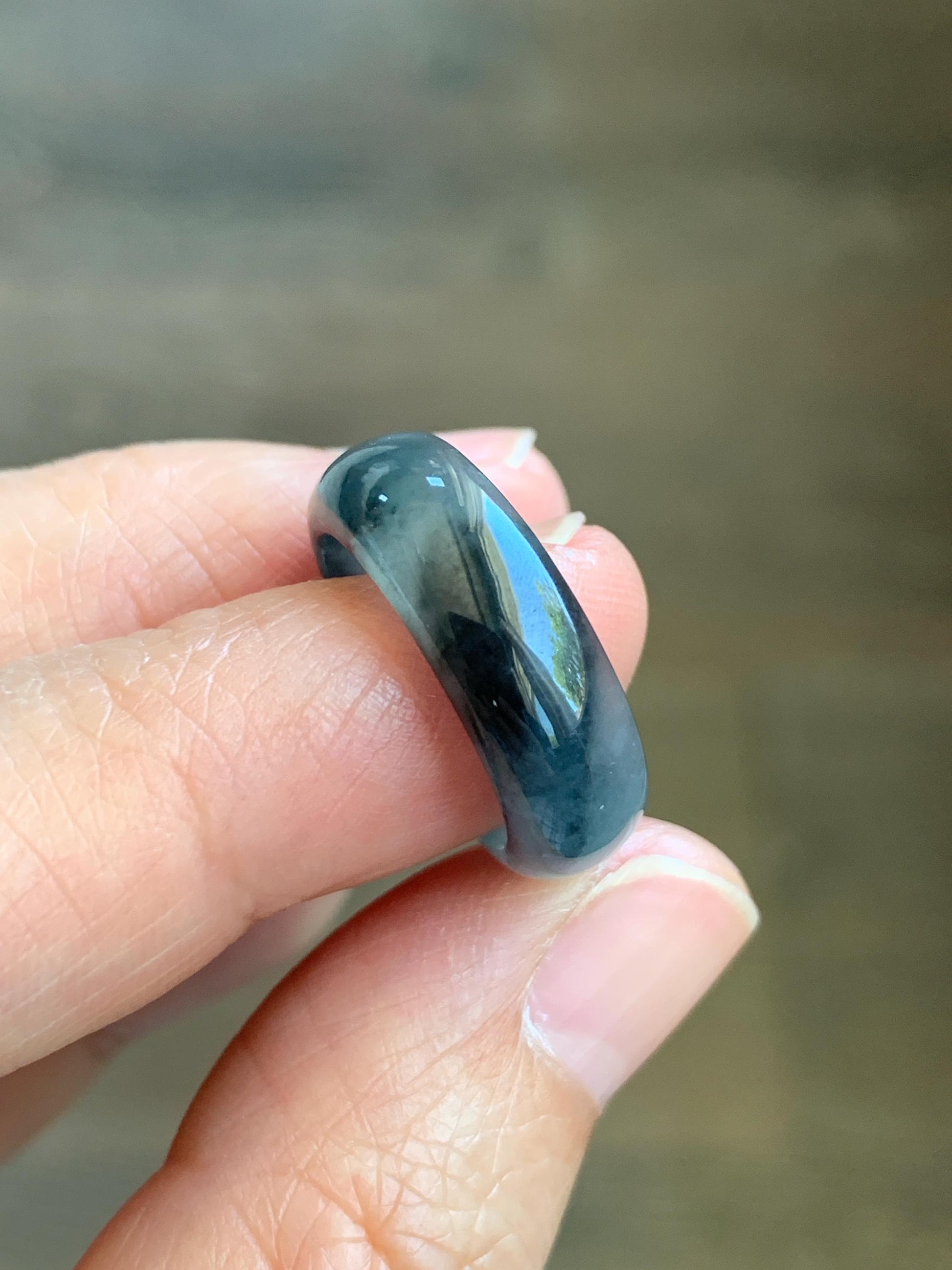 Natural Grade A Guatemalan Icy Translucent Gelatinous Dark Wuji Jade Jadeite Band Ring Size 4.75 US 天然冰胶危乌鸡翡翠戒圈 WWJ150D