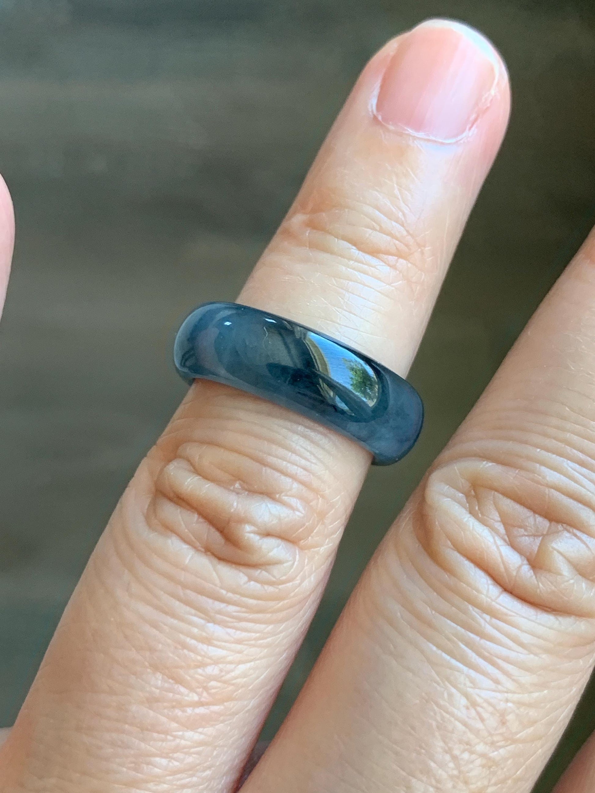 Natural Grade A Guatemalan Icy Translucent Gelatinous Dark Wuji Jade Jadeite Band Ring Size 4.75 US 天然冰胶危乌鸡翡翠戒圈 WWJ150A