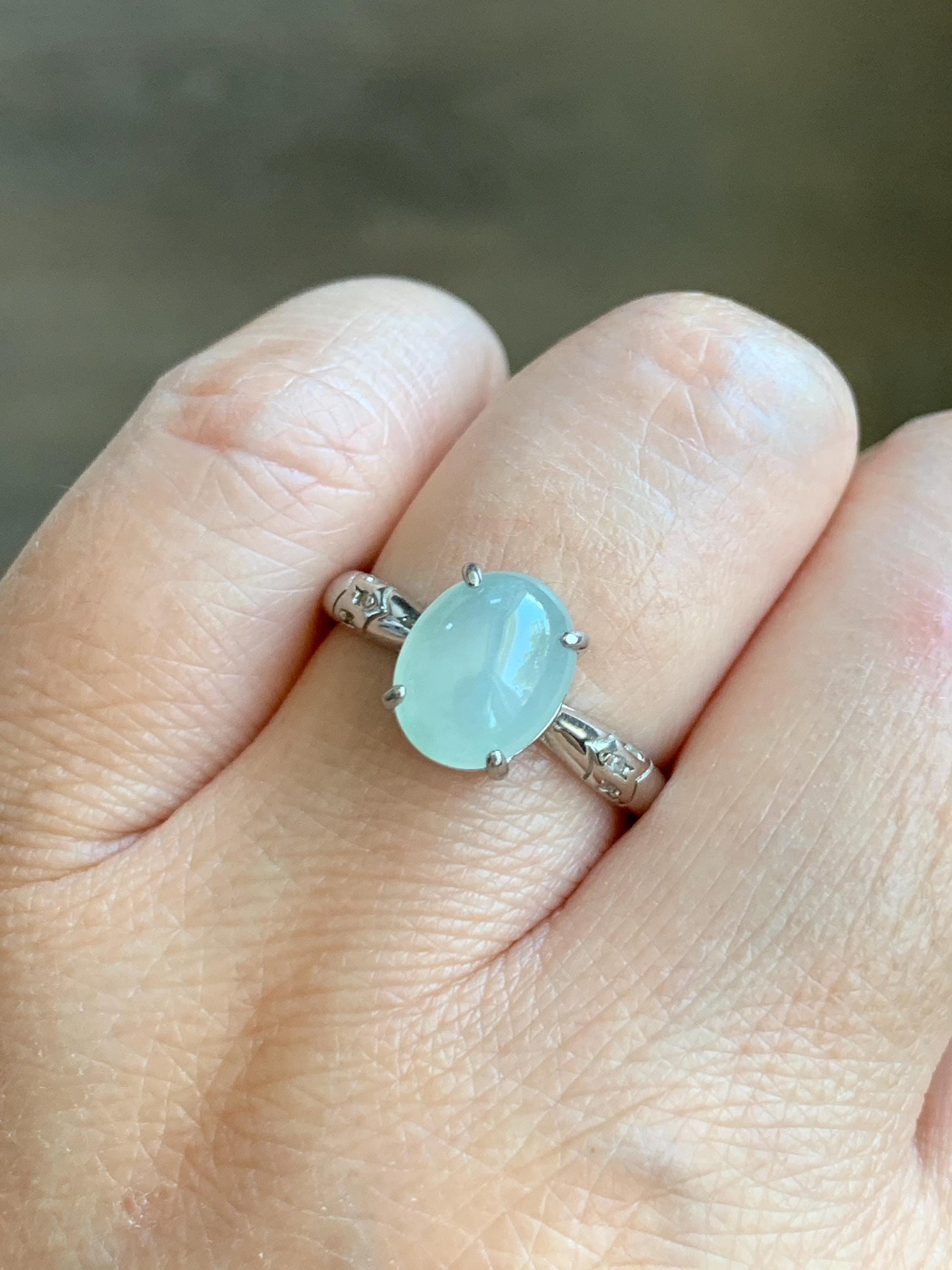 Natural Grade A Icy Translucent Pastel Green Jade Jadeite Solitaire Ring Sterling Silver Size 7 US Adjustable 天然冰晴底翡翠银镶戒指 XMQ55B