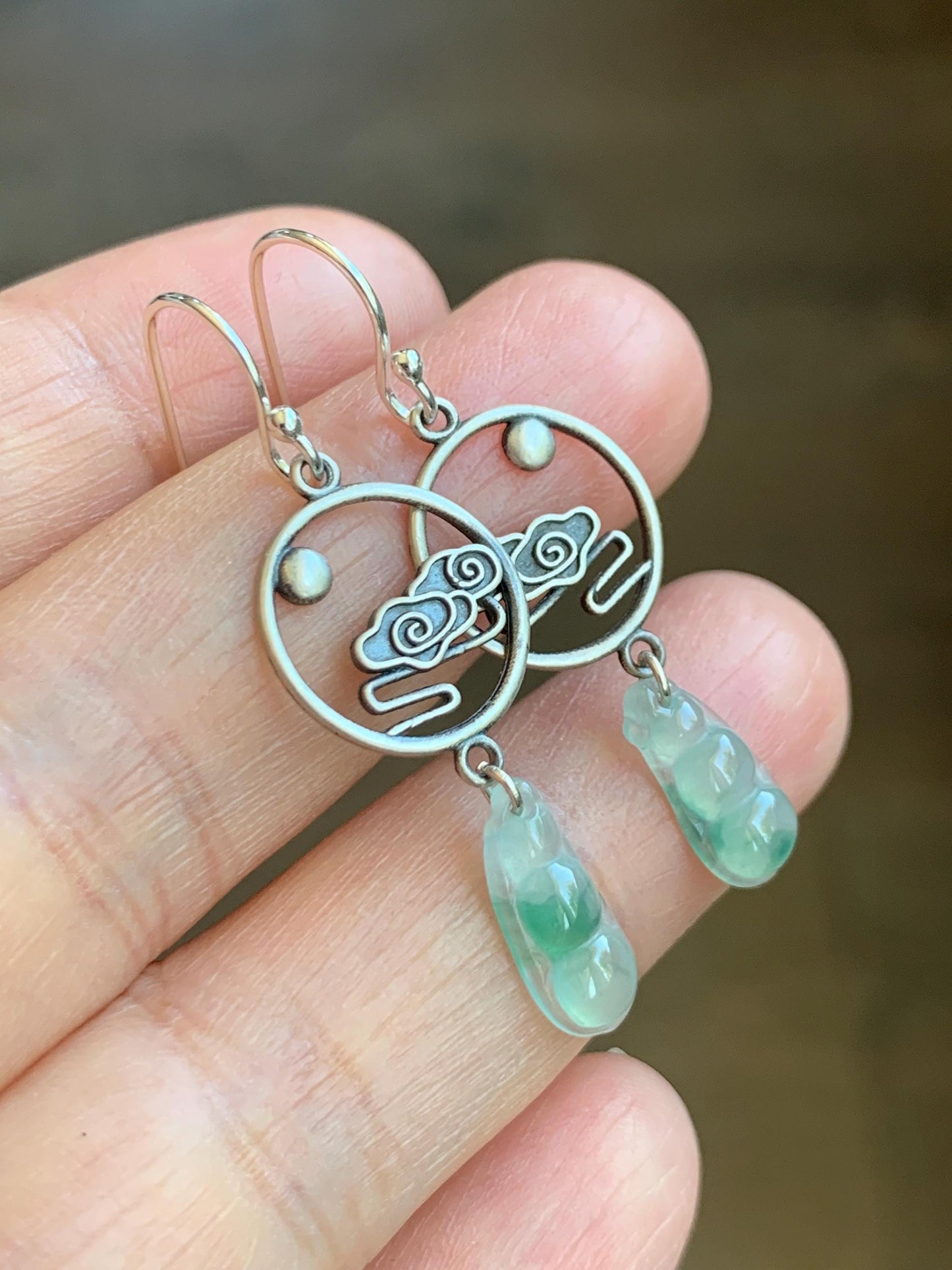 Natural Grade A Icy Highly Translucent Green Marbled Jadeite Carved Petite Peapod Dangle Earrings Sterling Silver 天然冰晴飘绿花翡翠福豆银耳钩 MPFD69