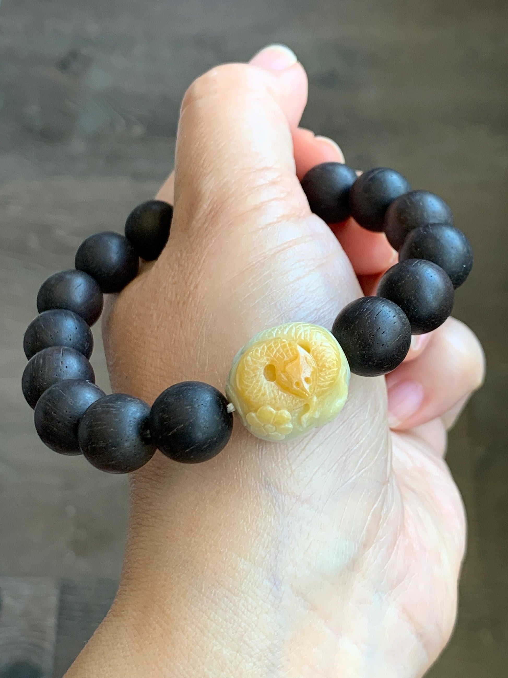 Natural Grade A Icy Translucent Yellow Marbled Jadeite Carved Snake Cherry Blossom Barrel Bead Beaded Bracelet 8" 天然黄飘花翡翠蛇梅花桶珠木珠手串 HUS129