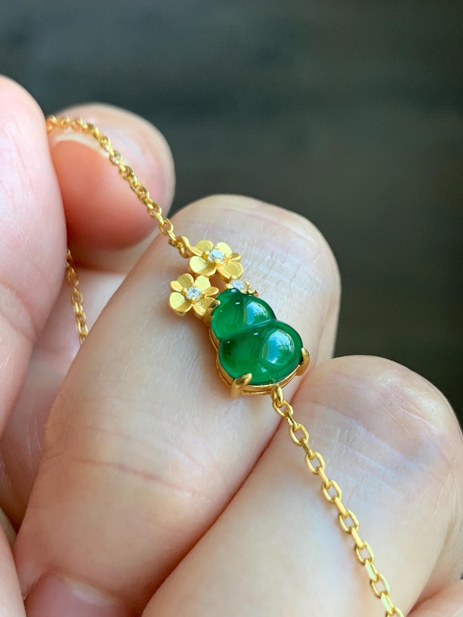 Natural Grade A Guatemalan Icy Translucent Vibrant Green Gourd Hulu Jadeite Flower Chain Bracelet Sterling Silver 6.5" 天然冰危绿翡翠葫芦梅花银手链 HGG160