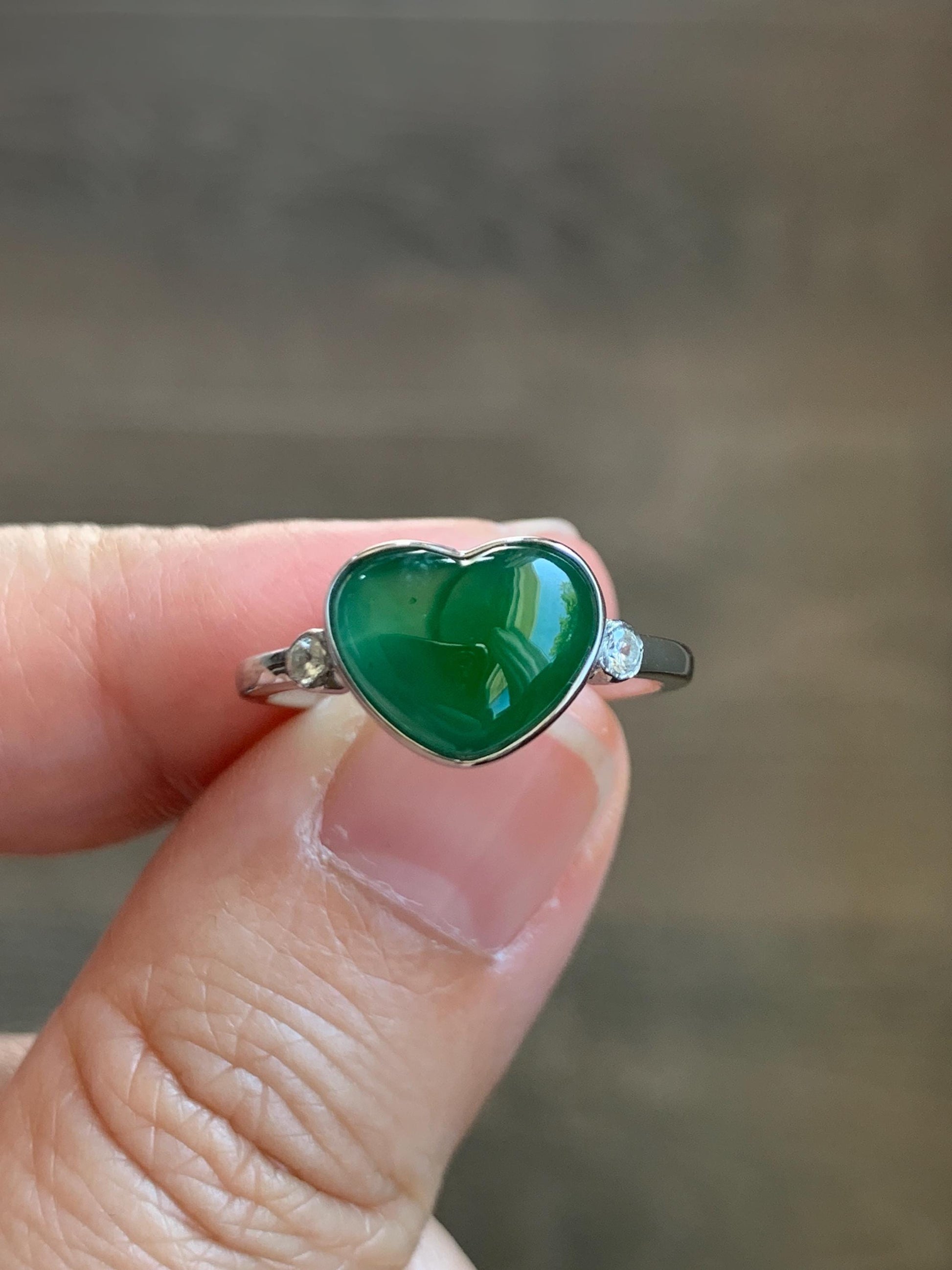 Certified Natural Guatemalan Icy Highly Translucent Rich Green Jadeite Heart Ring Sterling Silver size 7.25 US 2.66g 天然冰危绿翡翠爱心镶嵌戒指 9445