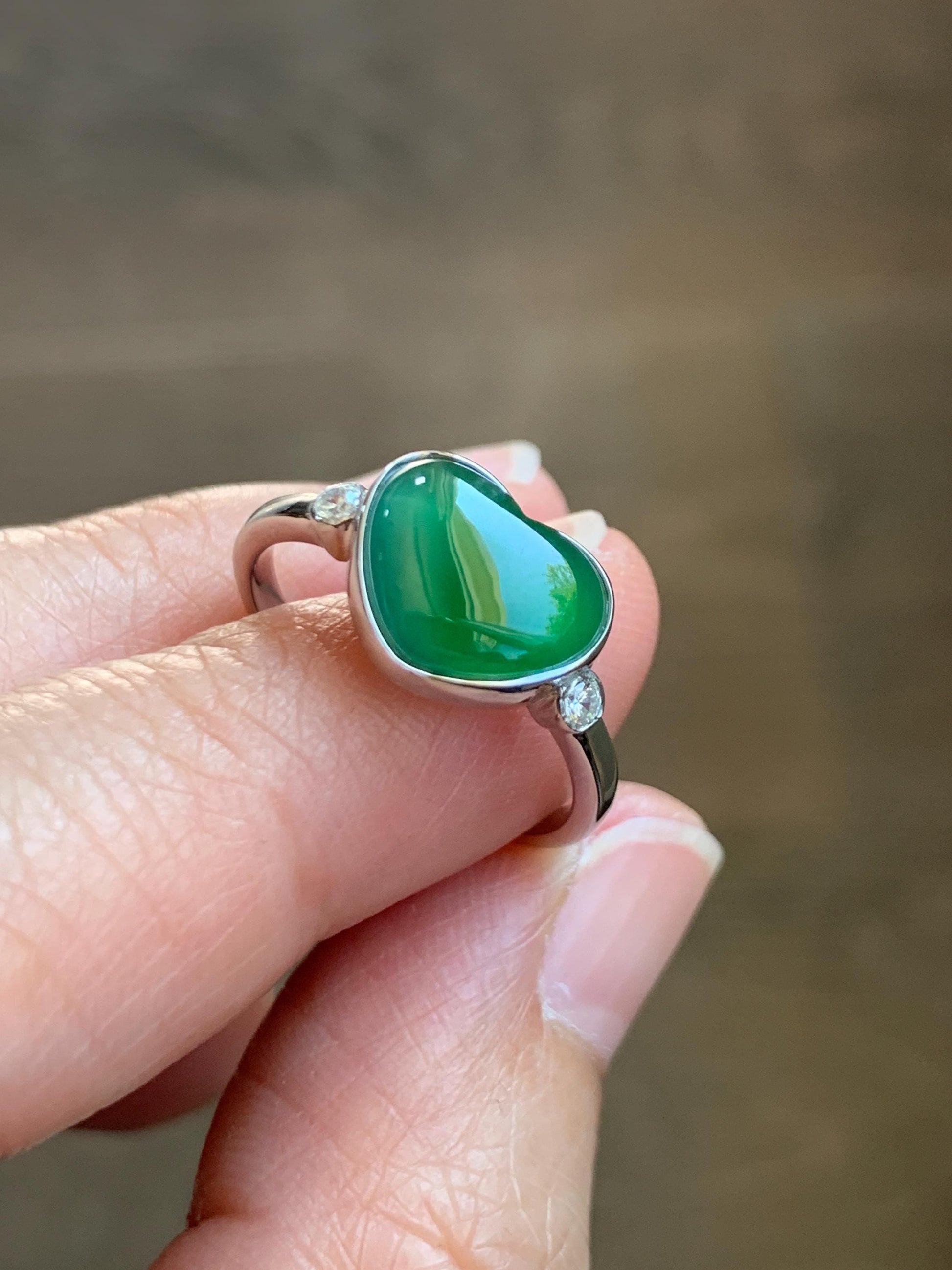 Certified Natural Guatemalan Icy Highly Translucent Rich Green Jadeite Heart Ring Sterling Silver size 7.25 US 2.66g 天然冰危绿翡翠爱心镶嵌戒指 9445