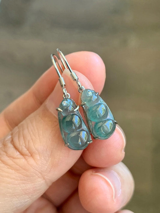 Natural Grade A Guatemalan Icy Highly Translucent Teal Blue Jadeite Petite Peapod Dangle Earrings Sterling Silver 天然冰危蓝翡翠福豆银耳钩 WXD55