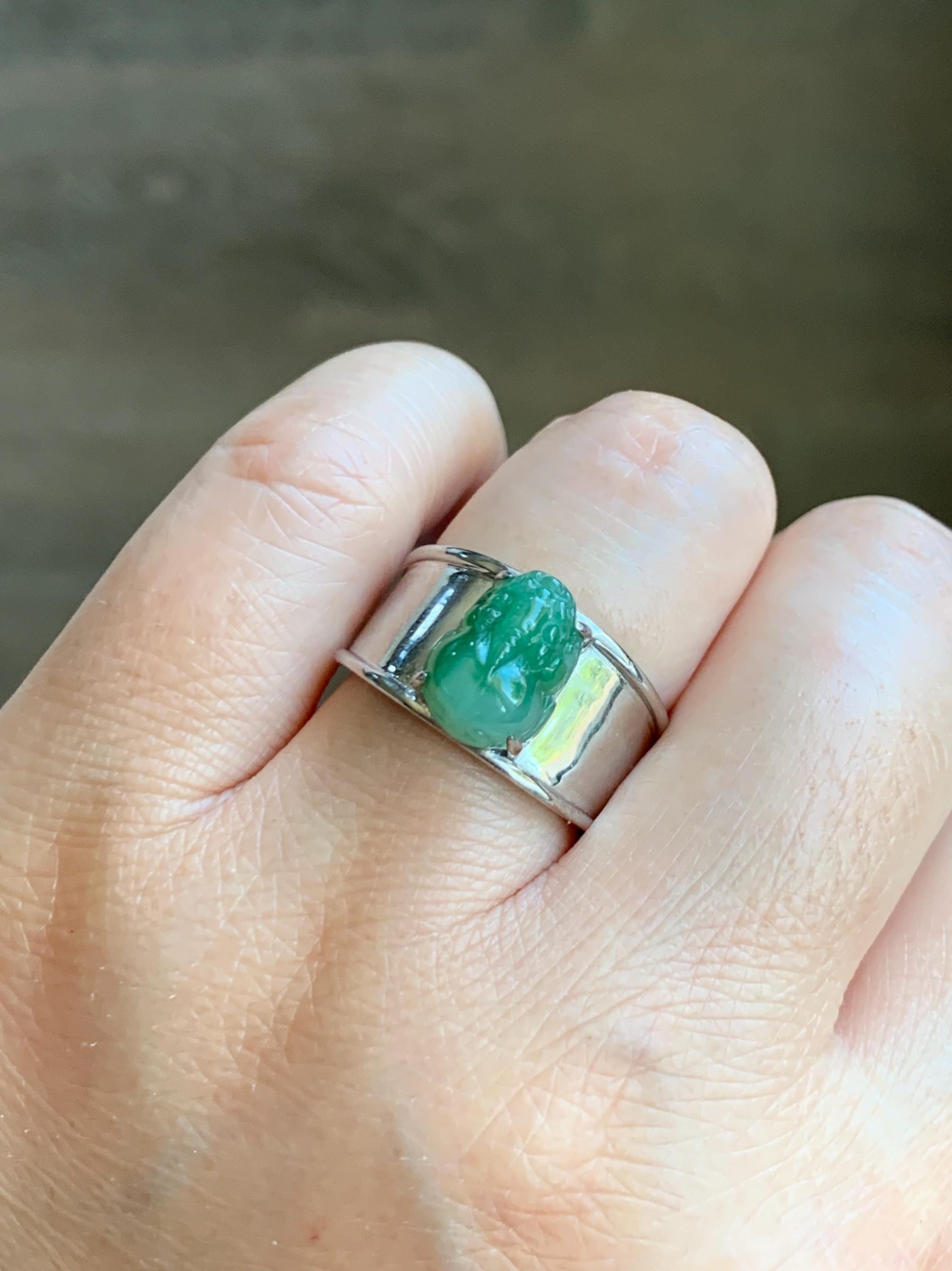 Certified Natural Grade A Icy Translucent Green Marbled Jadeite Pixiu Wide Band Ring Sterling Silver size 7.5 US 7.7g 天然冰胶飘绿花翡翠貔貅银镶宽版戒指 9448