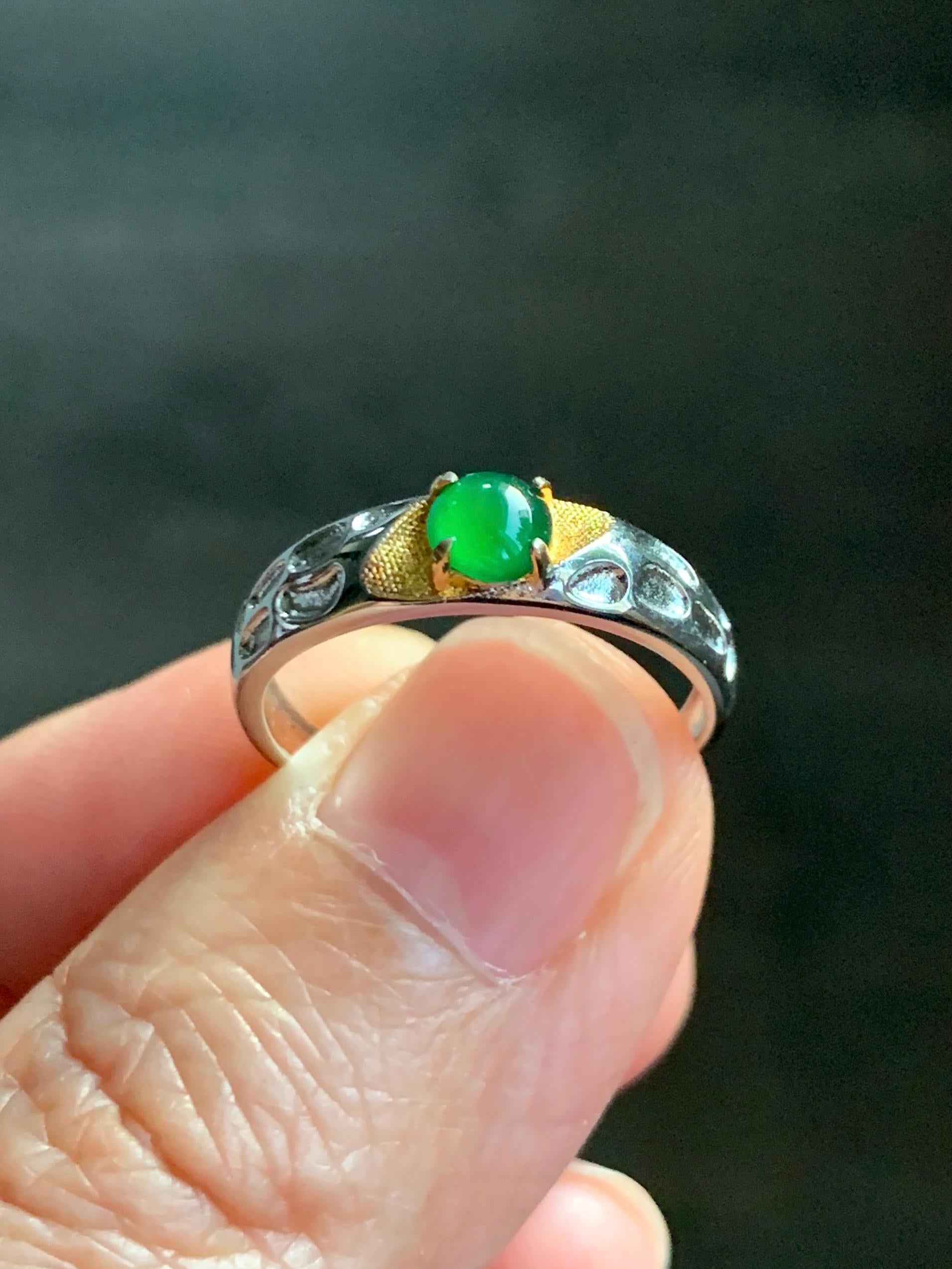 Natural Guatemalan Icy Translucent Vibrant Green Round Jadeite Band Style Ring Two-tone Sterling Silver Size 7 Adjustable 天然冰危绿翡翠银镶戒指 TTB56B