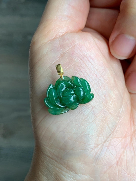Natural Grade A Icy Translucent Gelatinous Intense Green Jade Jadeite Lotus Flower Pendant 18K Yellow Gold 2g 天然冰胶浓绿翡翠荷花镶嵌吊坠 MNL260