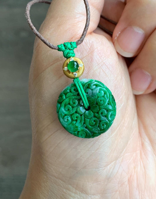Certified Natural Grade A Icy Vibrant Hot Green Jade Jadeite Engraved Donut Ping An Kou Pendant Rope Necklace 5.72g 天然辣绿花青翡翠仿古雕平安扣吊坠 3903