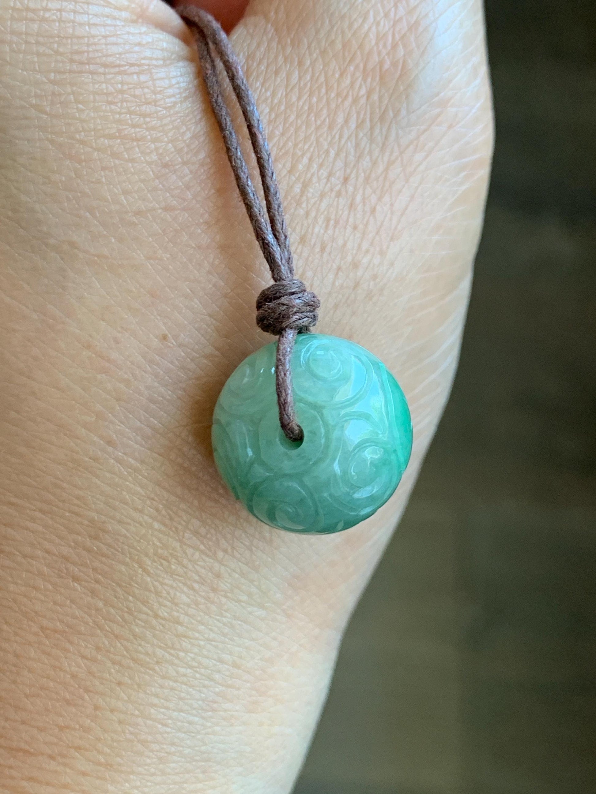 Natural Grade A Icy Translucent Green Jade Jadeite Engraved Apple Bead Pendant Adjustable Rope Necklace 25” 8g 天然冰绿翡翠雕花苹果珠吊坠项链 MLPG66