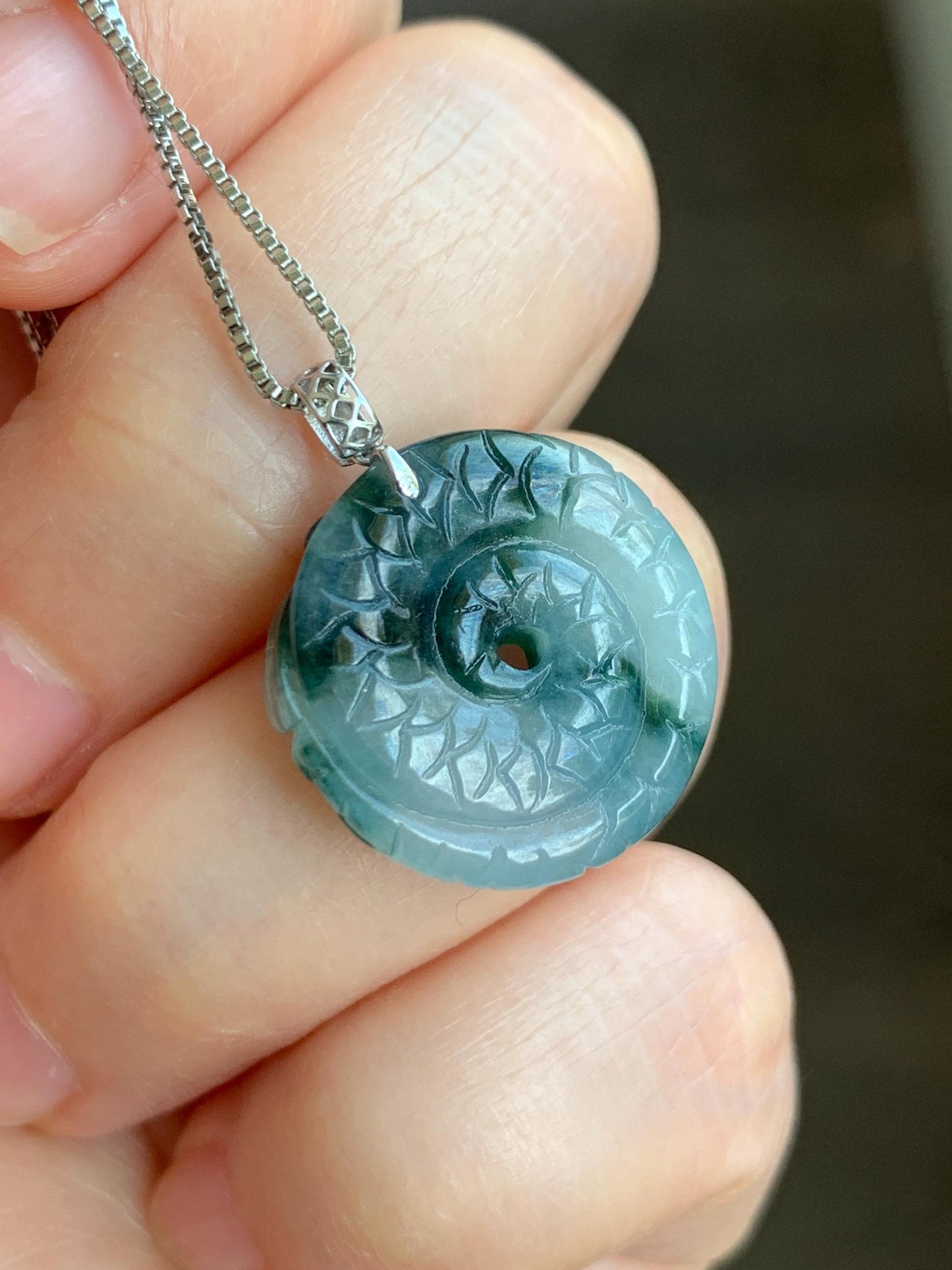 Natural Grade A Icy Translucent Gelatinous Teal Marbled Jadeite Dragon Ping An Kou Donut Pendant 18K White Gold 4g 天然冰胶飘蓝花翡翠盘龙平安扣吊坠 MPLK120