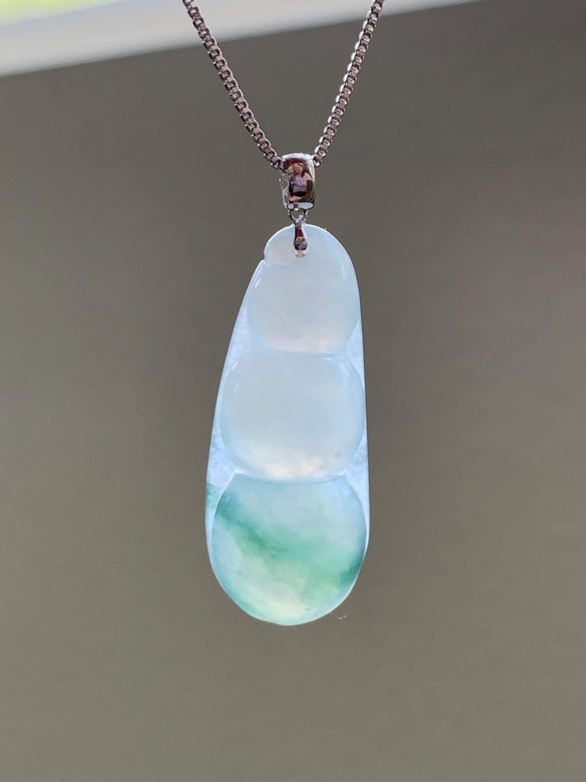 Natural Grade A Icy Translucent Gelatinous Light Green Marbled Jadeite Carved Lucky Peapod Pendant 18K White Gold 5g 天然白冰飘花翡翠福豆镶嵌吊坠 PHFD143
