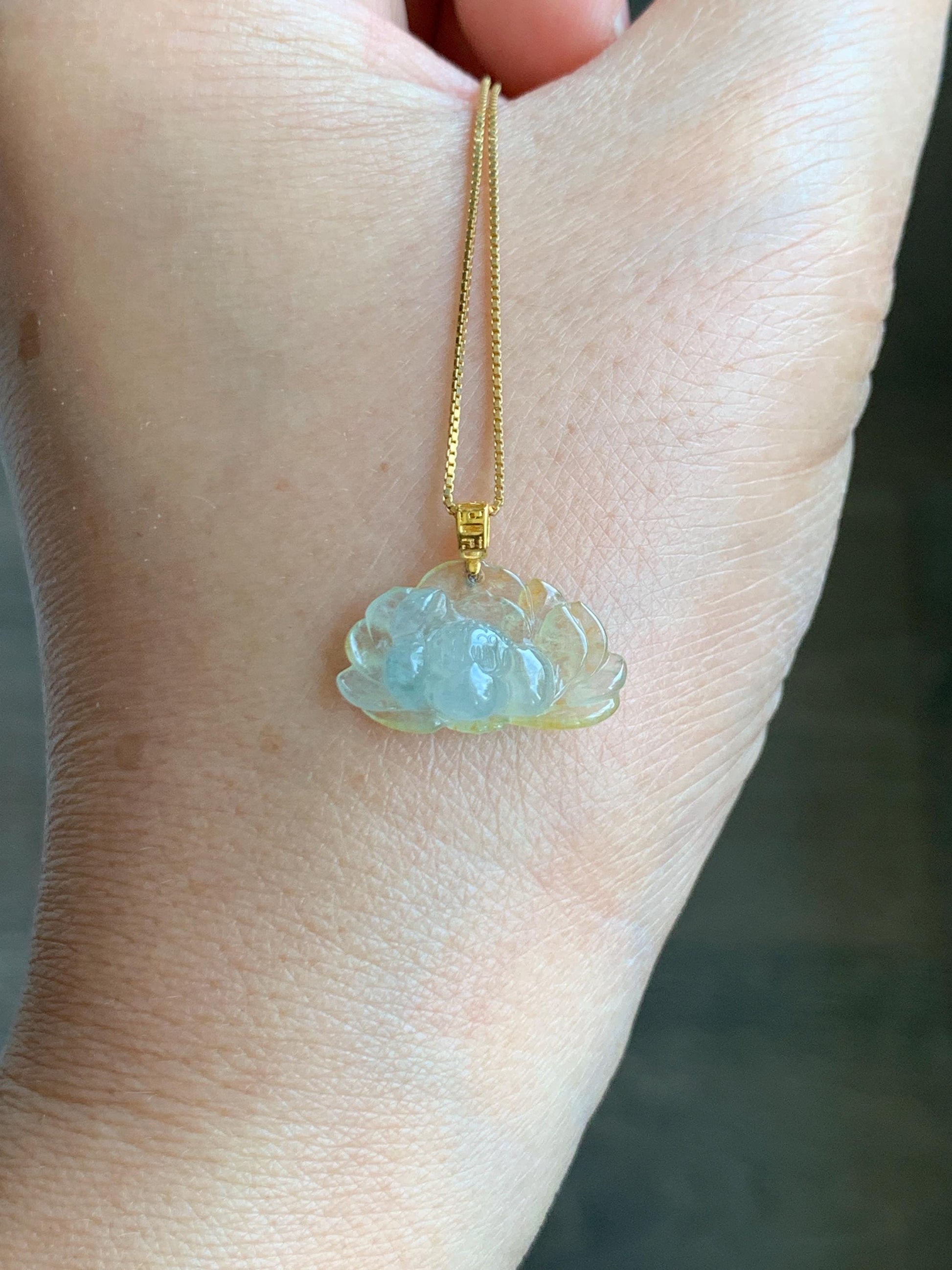 Grade A Natural Icy Highly Translucent Beige Yellow Marbled Jadeite Lotus Flower Petite Pendant 18K Yellow Gold 天然冰糖黄翡翠迷你莲花镶嵌吊坠 XML250A