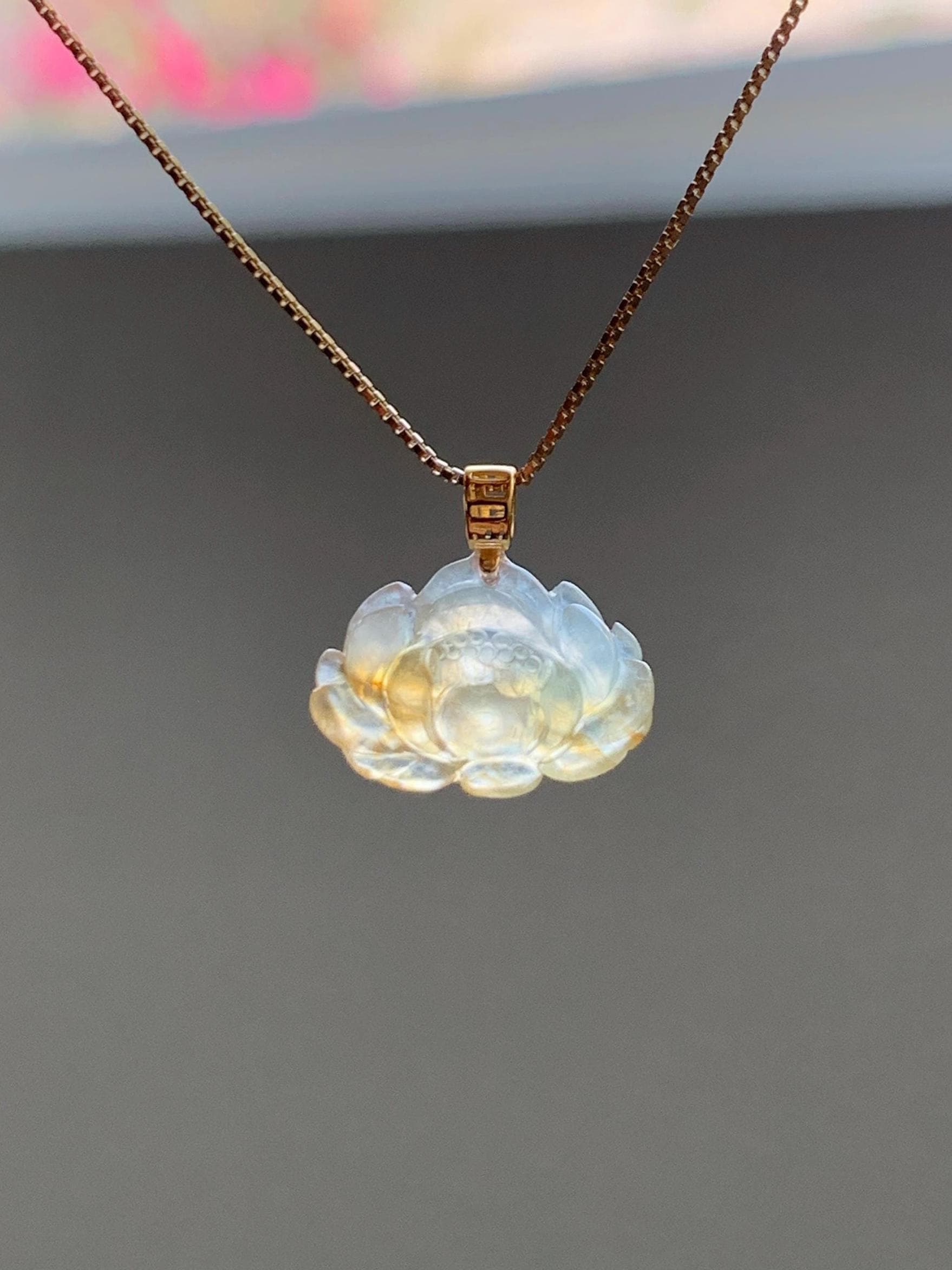 Grade A Natural Icy Highly Translucent Beige Yellow Marbled Jadeite Lotus Flower Petite Pendant 18K Yellow Gold 天然冰糖黄翡翠迷你莲花镶嵌吊坠 XML250B