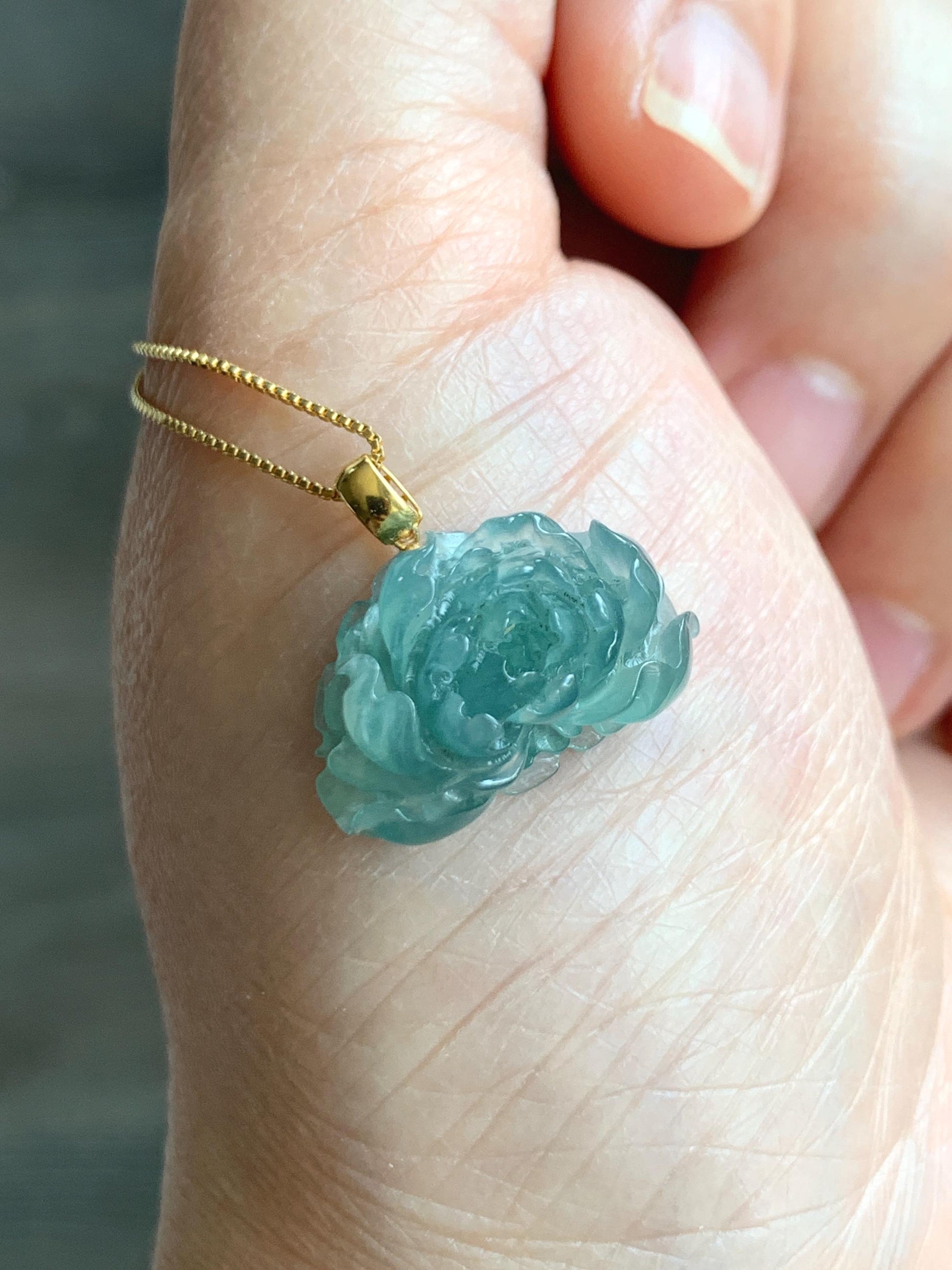 Natural Grade A Guatemalan Icy Translucent Light Teal Green Jade Jadeite Peony Flower Pendant 18K Yellow Gold 3g 天然冰危浅蓝绿翡翠牡丹花吊坠 WDLU275