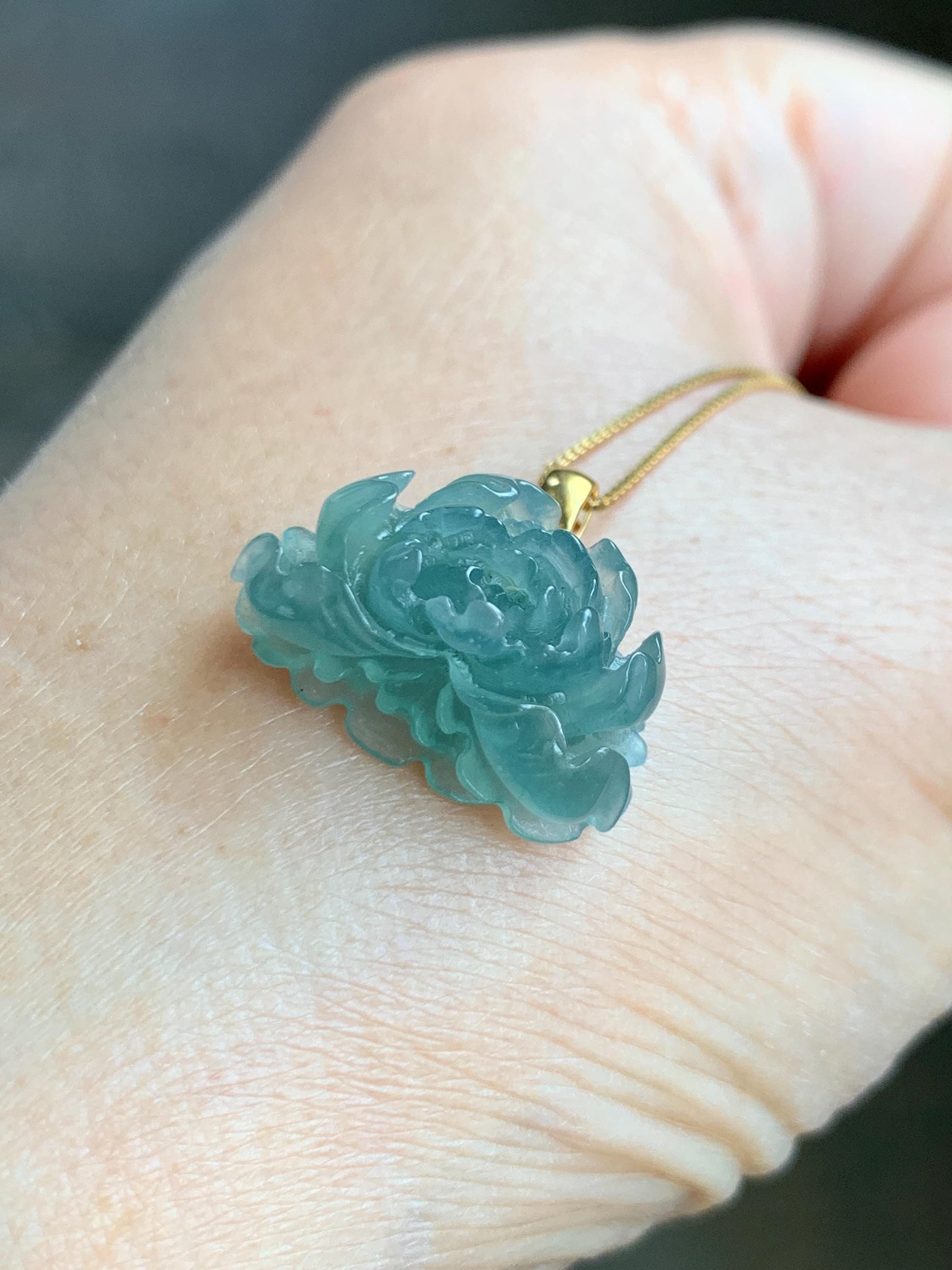 Natural Grade A Guatemalan Icy Translucent Light Teal Green Jade Jadeite Peony Flower Pendant 18K Yellow Gold 3g 天然冰危浅蓝绿翡翠牡丹花吊坠 WDLU275