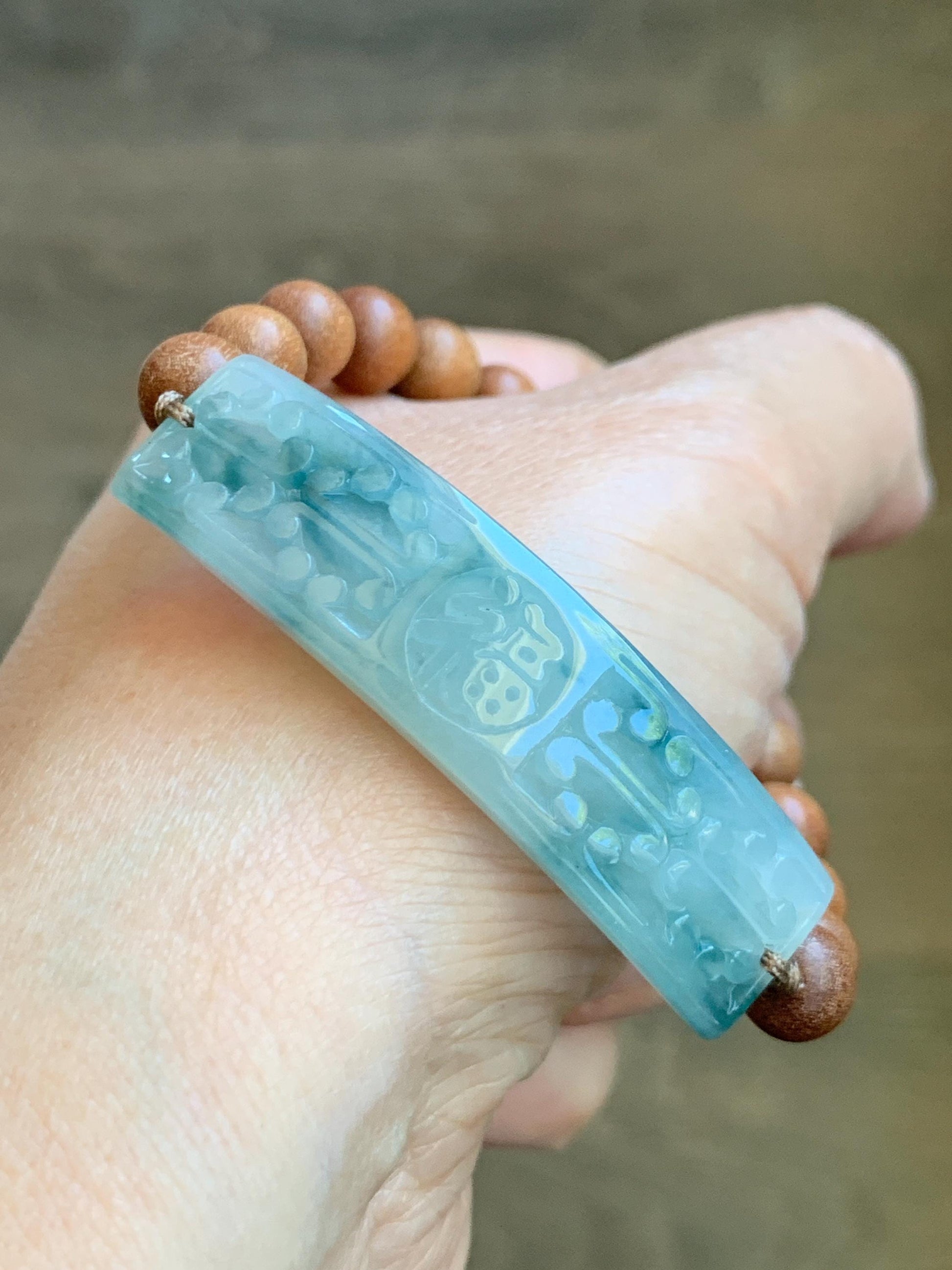 Natural Grade A Icy Translucent Gelatinous Pastel Blue Teal Blue Marbled Jadeite Cuff Wood Beads Beaded Bracelet 7.25" 天然冰胶蓝花翡翠手牌木珠手串 PLP250