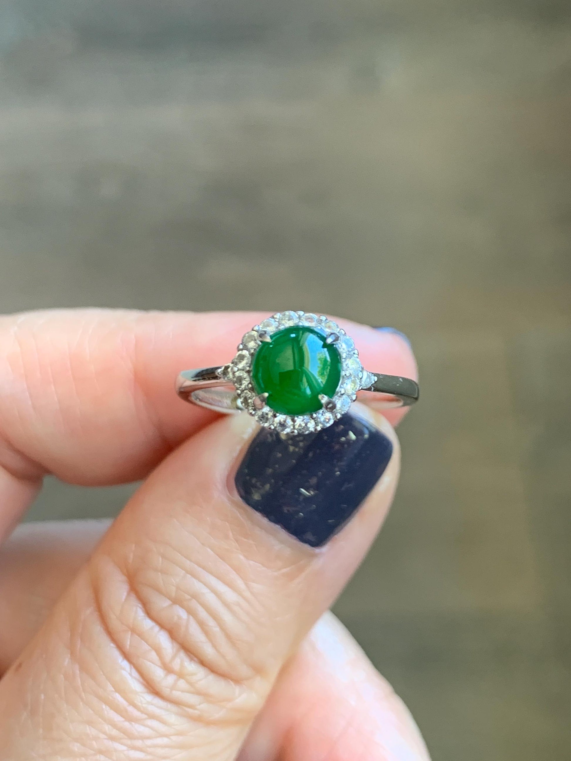 Natural Grade A Guatemalan Icy Translucent Vibrant Green Jadeite Halo Style Ring Sterling Silver Size Adjustable 天然冰危绿翡翠银镶戒指 WLH88