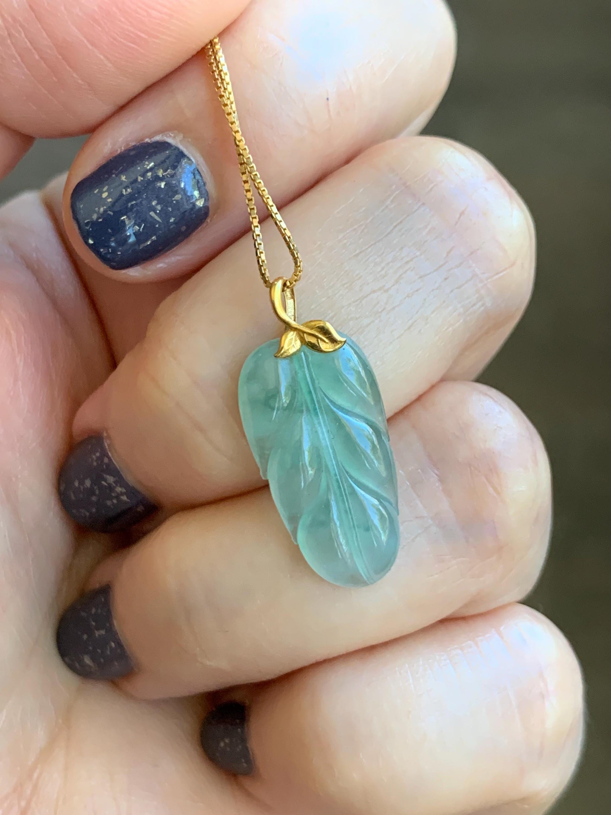 Natural Grade A Icy Highly Translucent Light Green Marbled Jade Jadeite Carved Leaf Petite Pendant 18K Yellow Gold 天然冰起光飘花翡翠大叶有成镶嵌小吊坠 XMY280