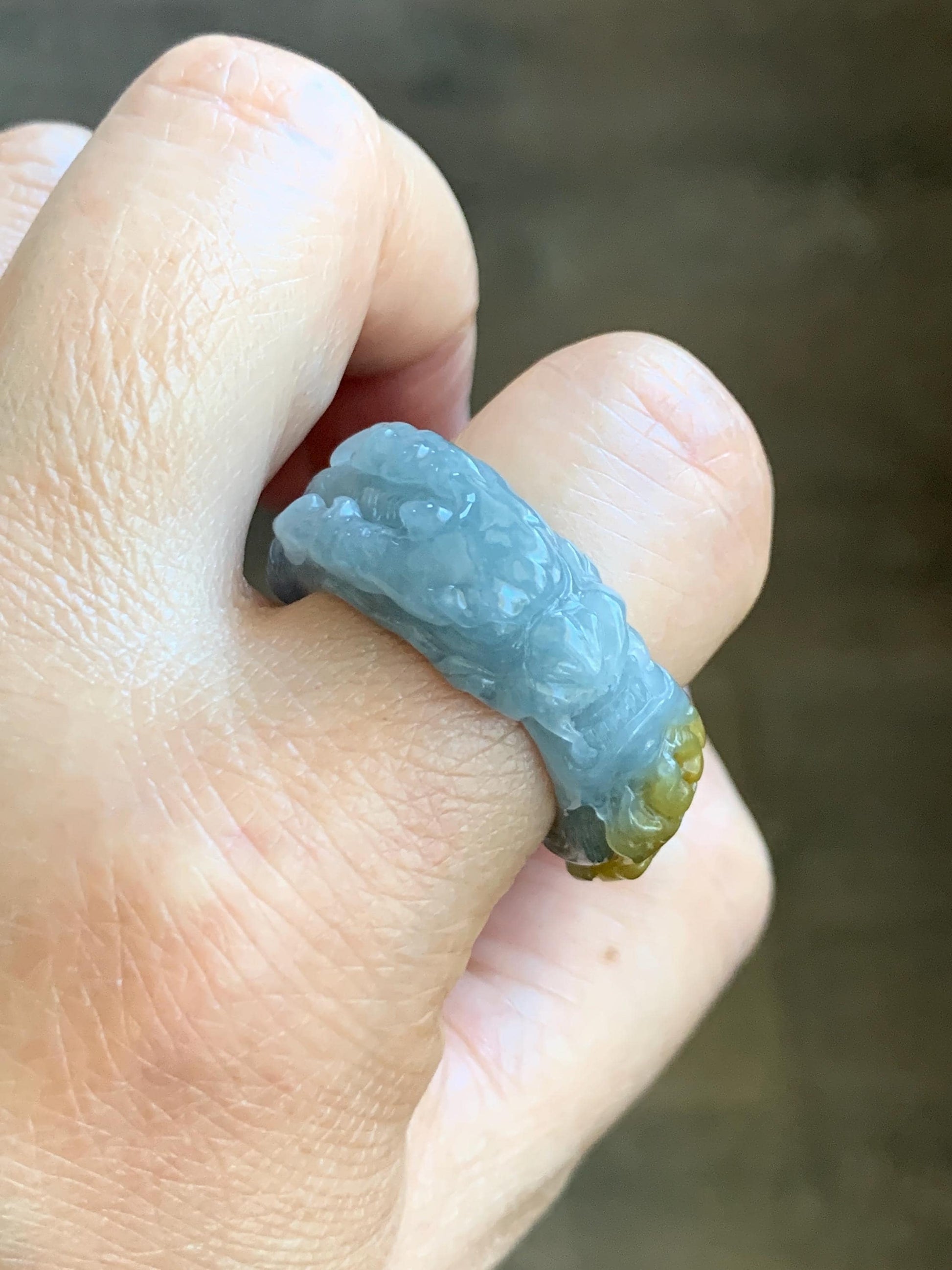 Natural Grade A Guatemalan Icy Translucent Dusty Blue Yellow Marbled Jadeite Carved Dragon Band Ring size 11 US 天然冰胶危浅蓝飘黄翡翠盘龙戒圈戒指扳指 TSW563B